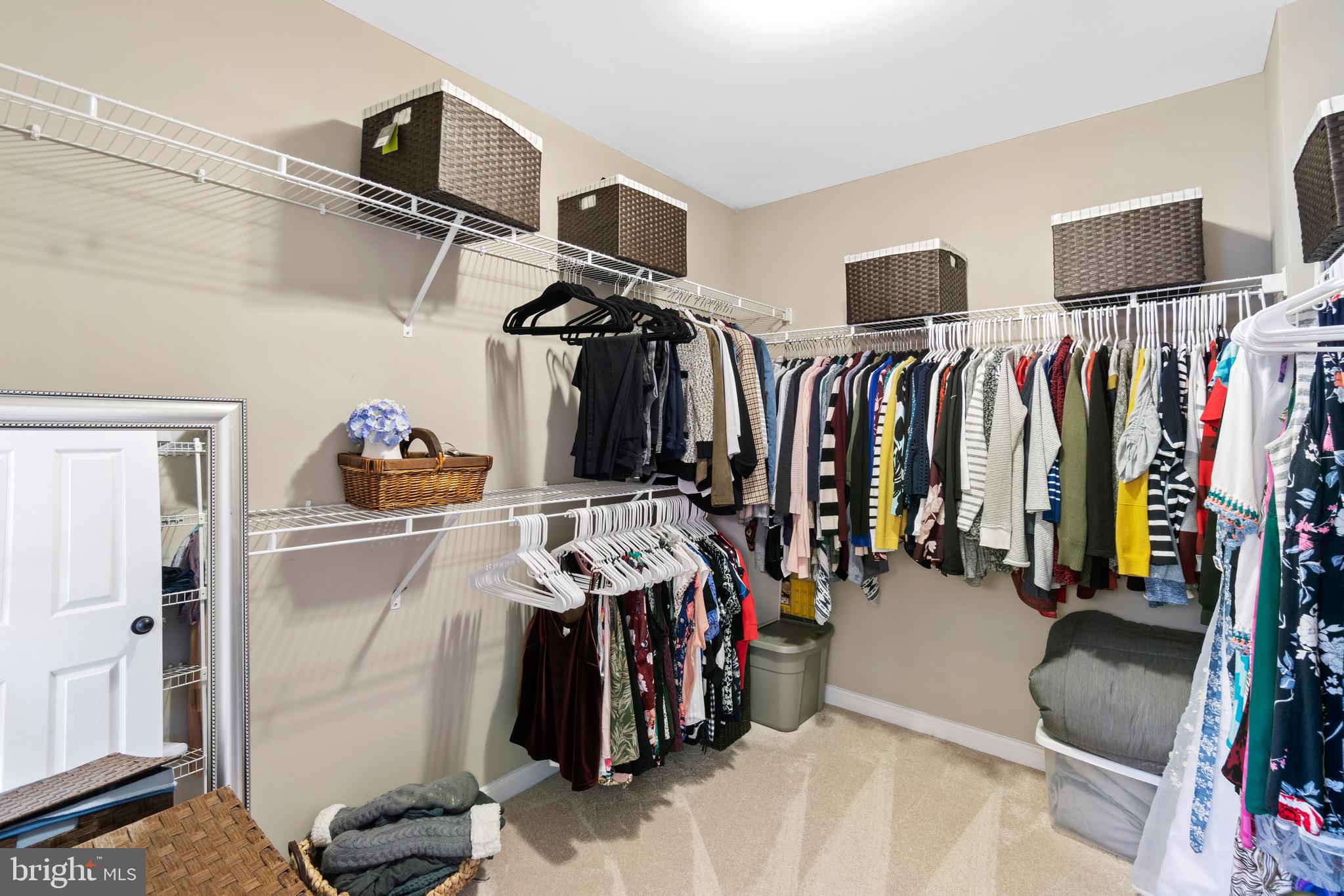 ALDIE ESTATES - Residential