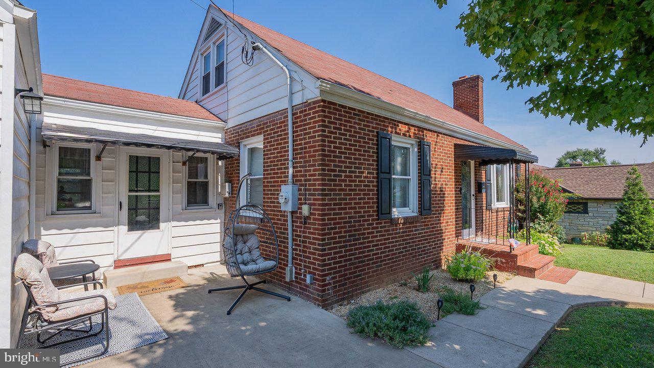 205 SHENANDOAH AVENUE