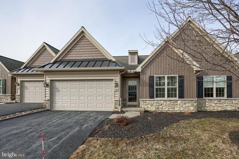 Photo of 177 Fieldcrest Lane, EPHRATA, PA 17522 (MLS # PALA2063026)