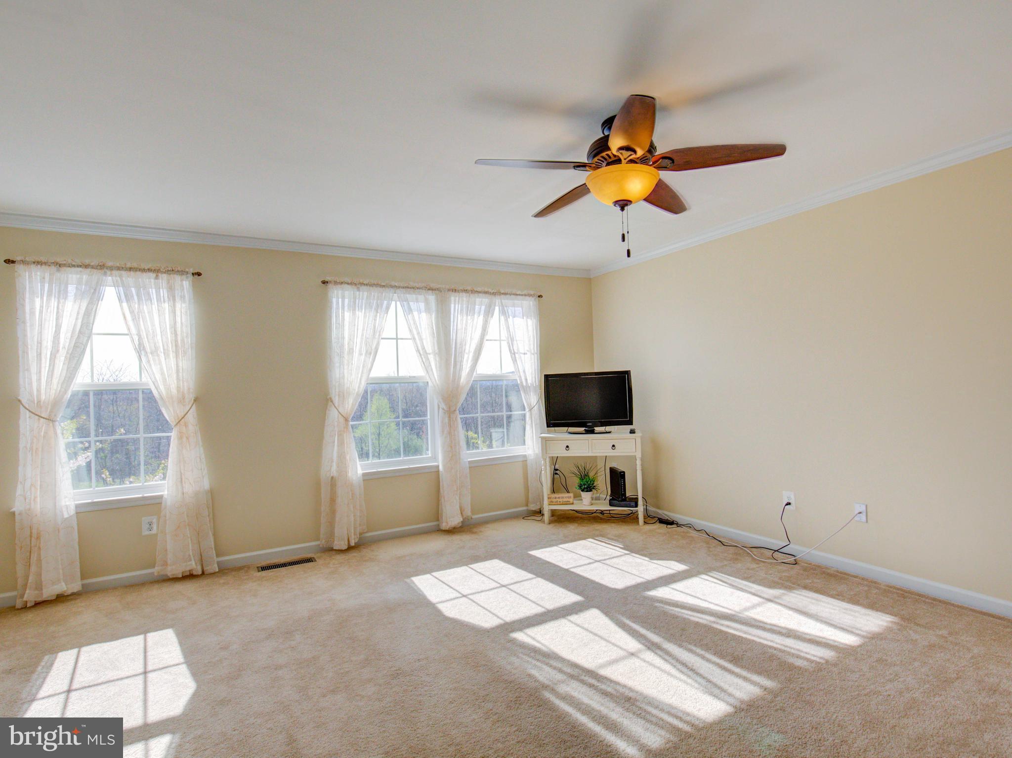 LAKELAND PLACE - Residential