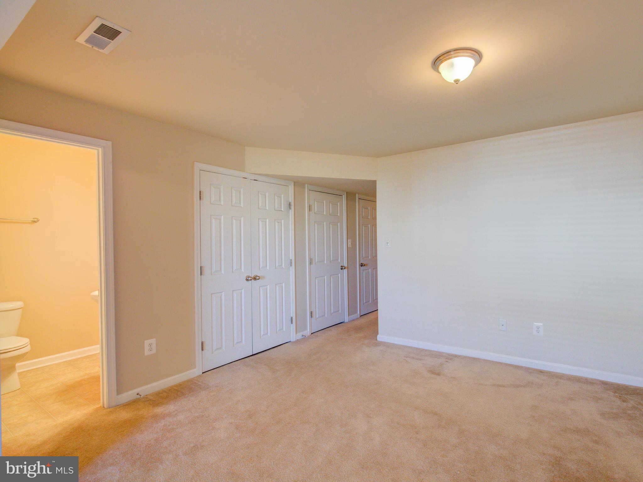 LAKELAND PLACE - Residential