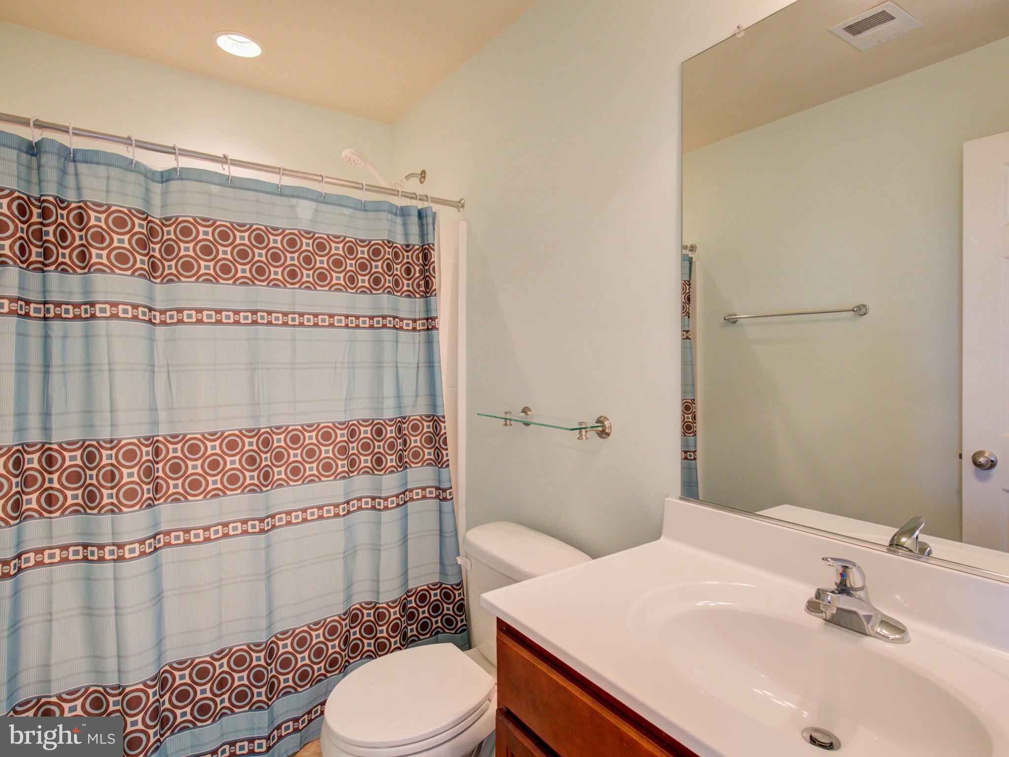 LAKELAND PLACE - Residential