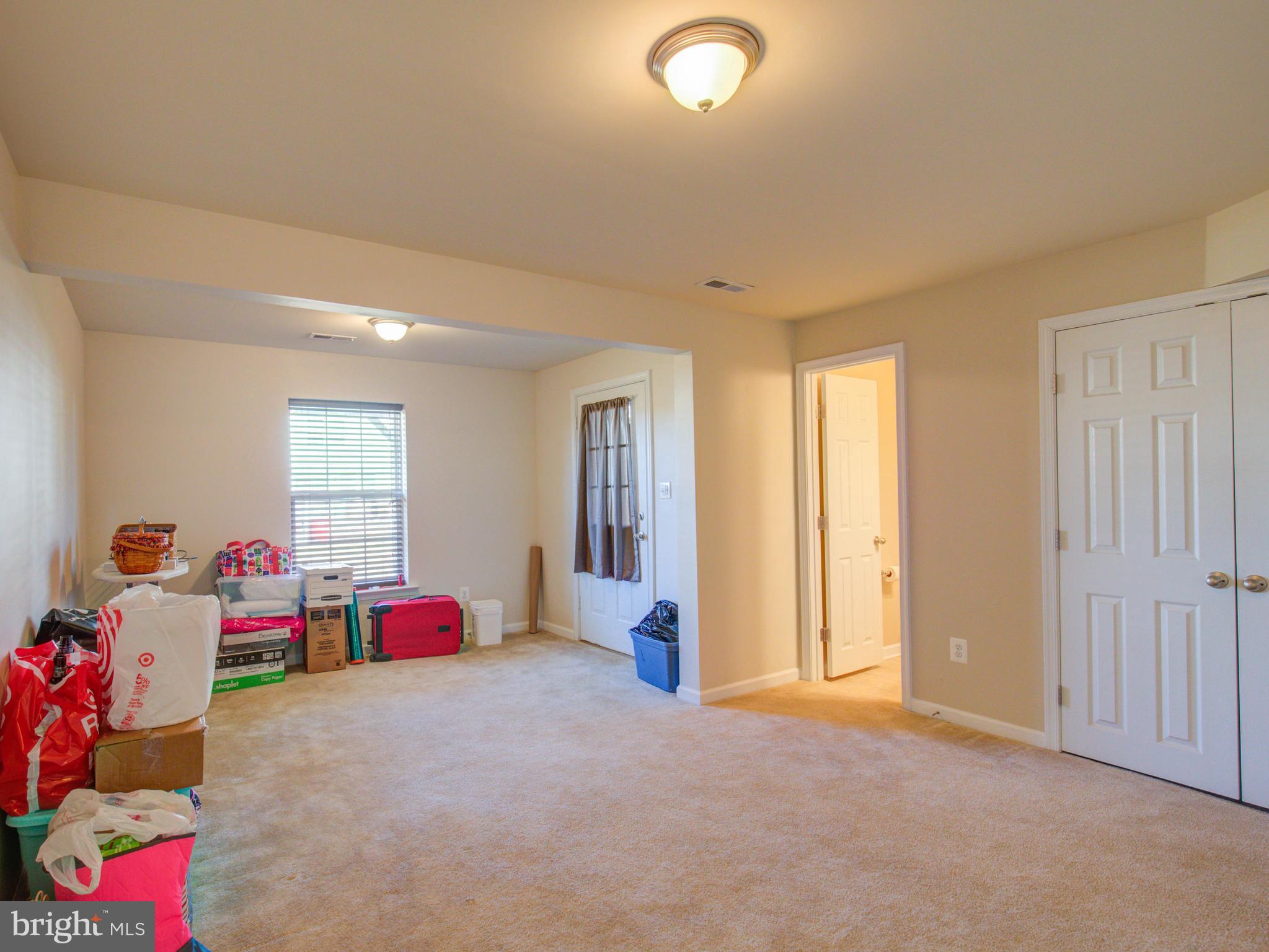 LAKELAND PLACE - Residential