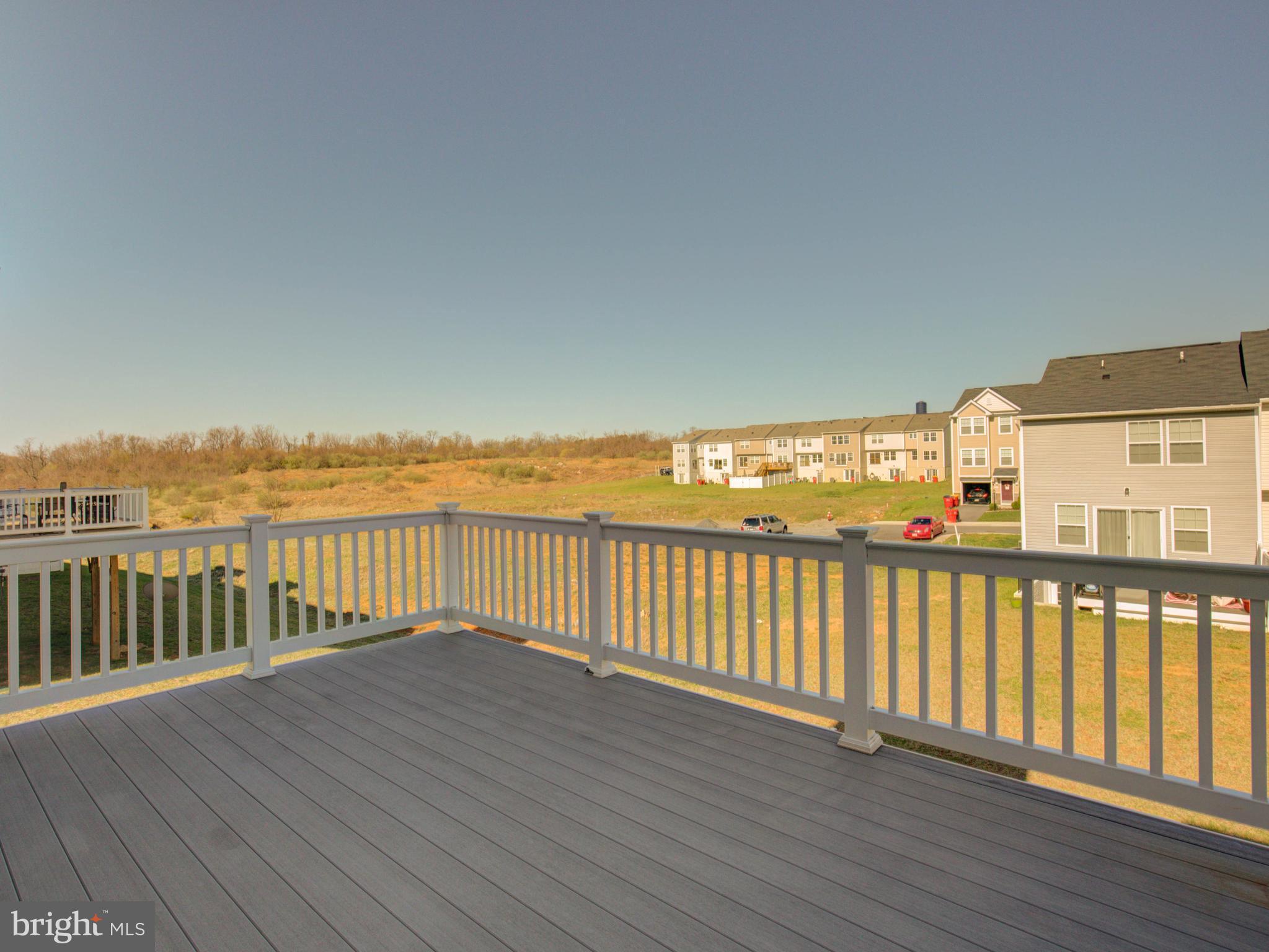 LAKELAND PLACE - Residential