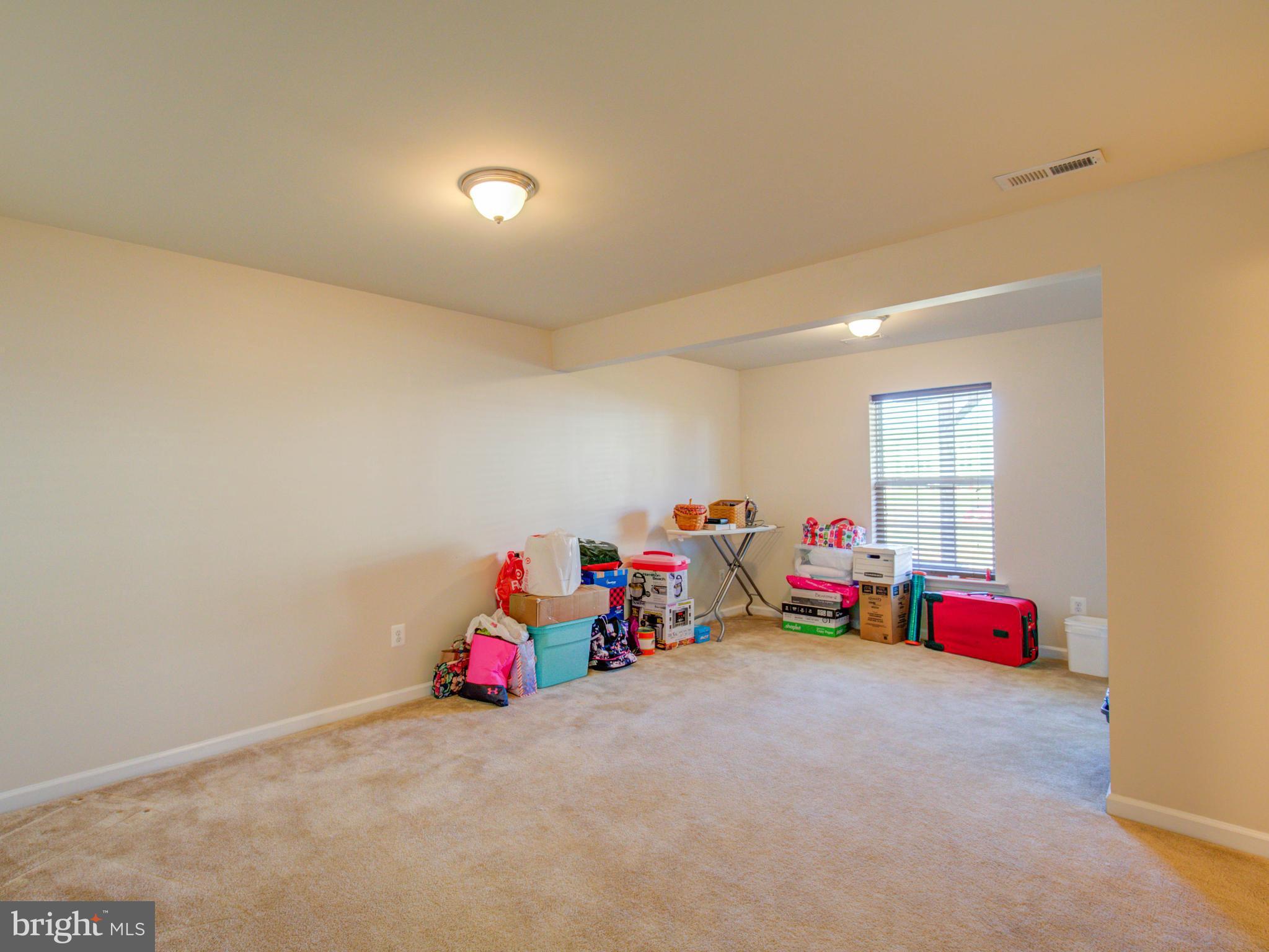 LAKELAND PLACE - Residential