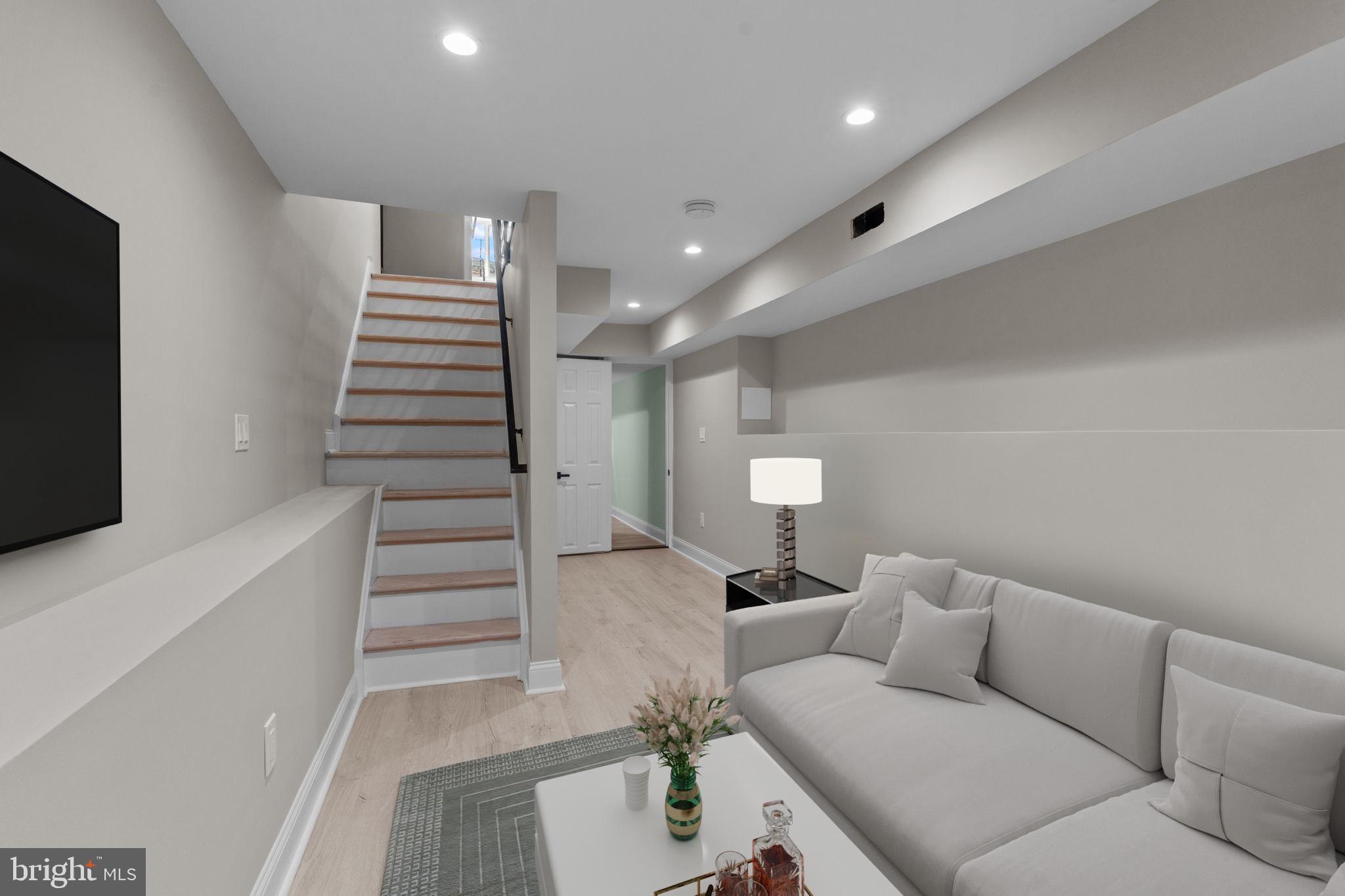 PORT RICHMOND - Residential