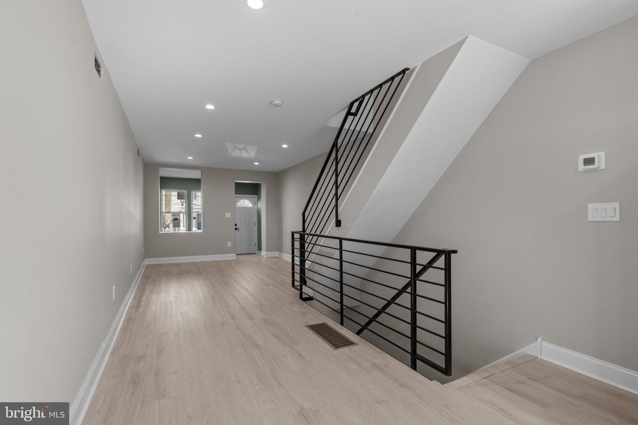 PORT RICHMOND - Residential