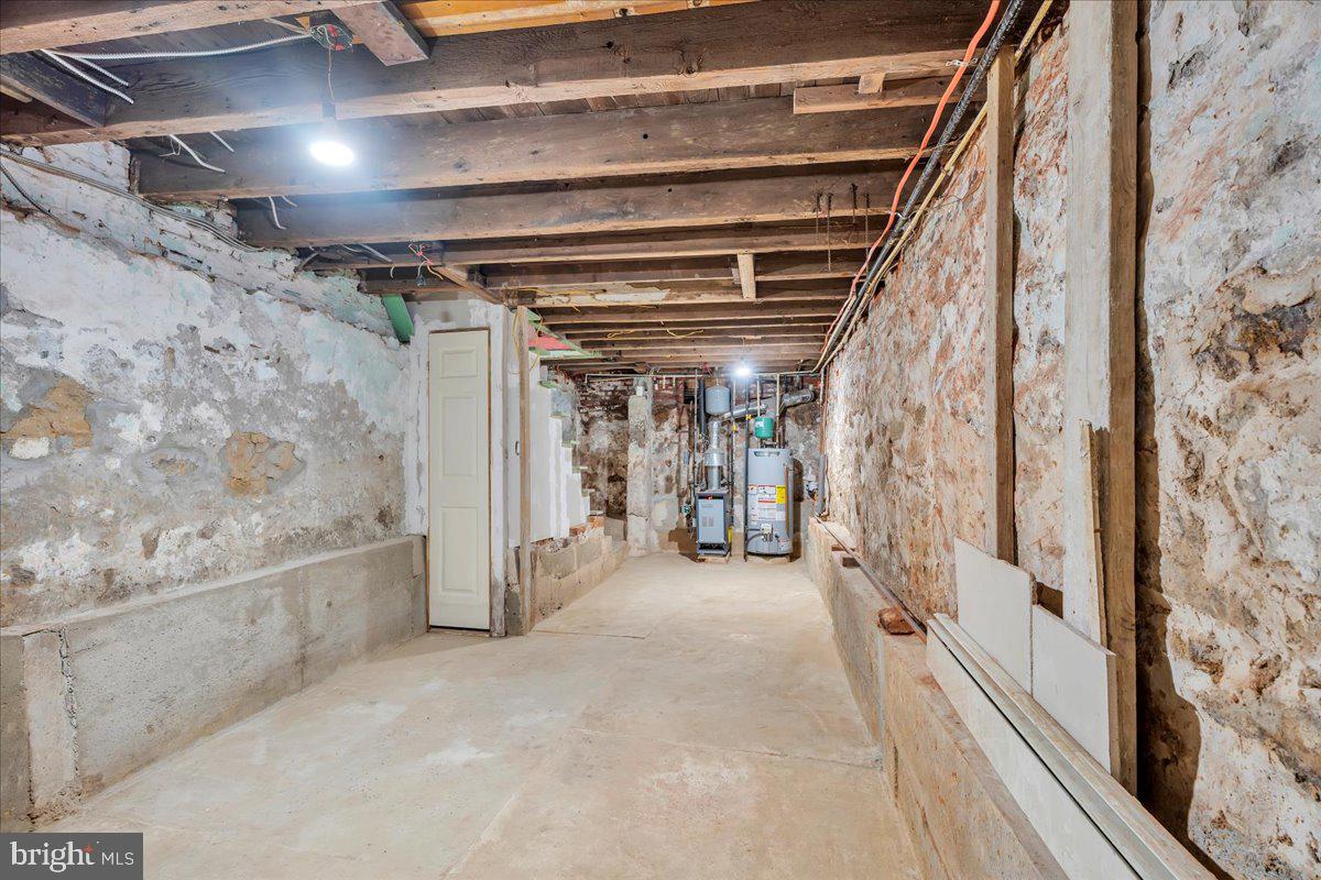 KENSINGTON - Residential