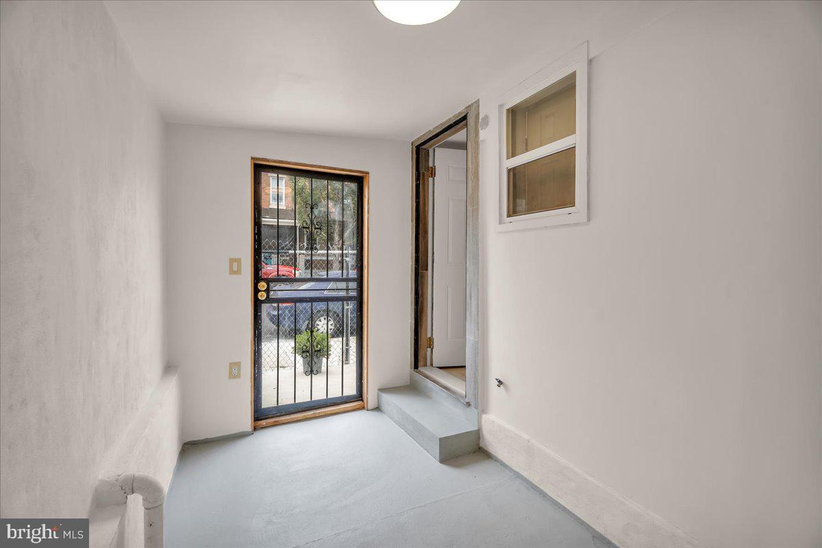 KENSINGTON - Residential