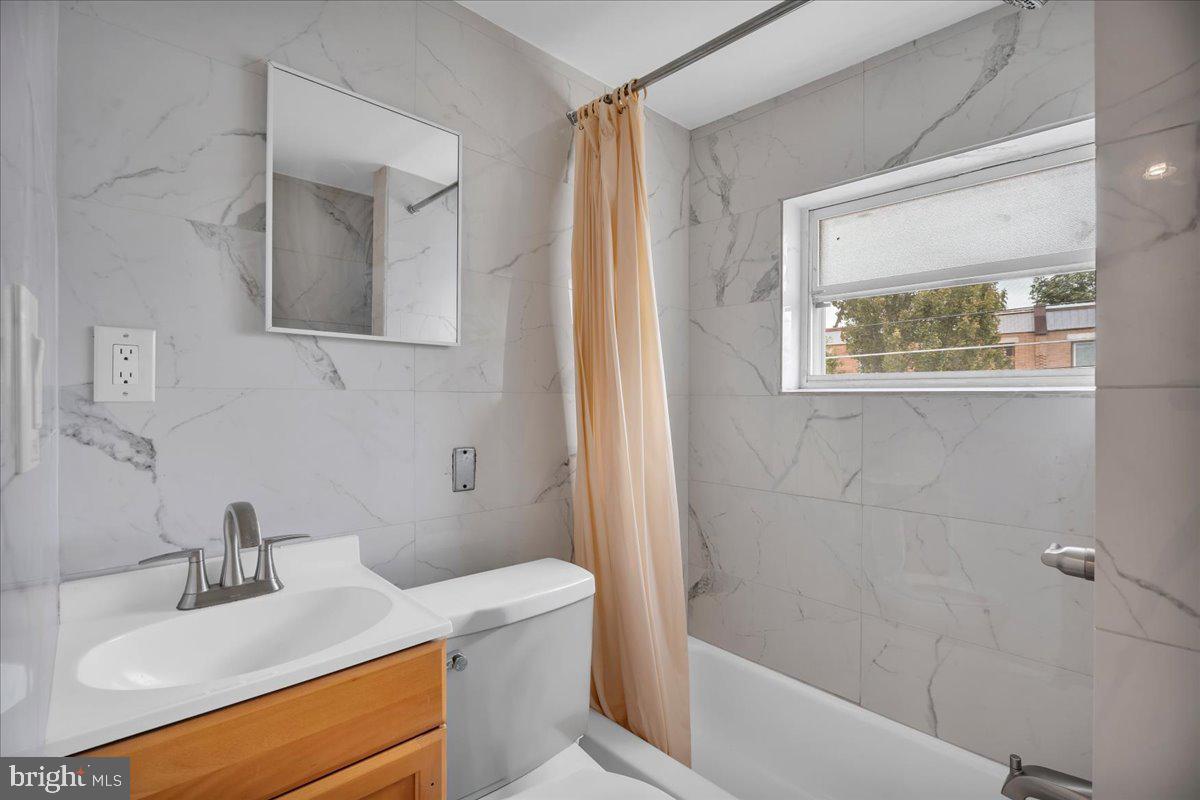 KENSINGTON - Residential