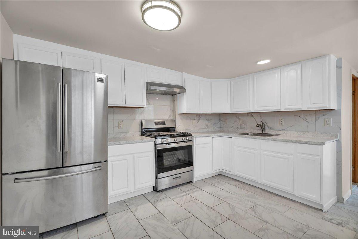 KENSINGTON - Residential