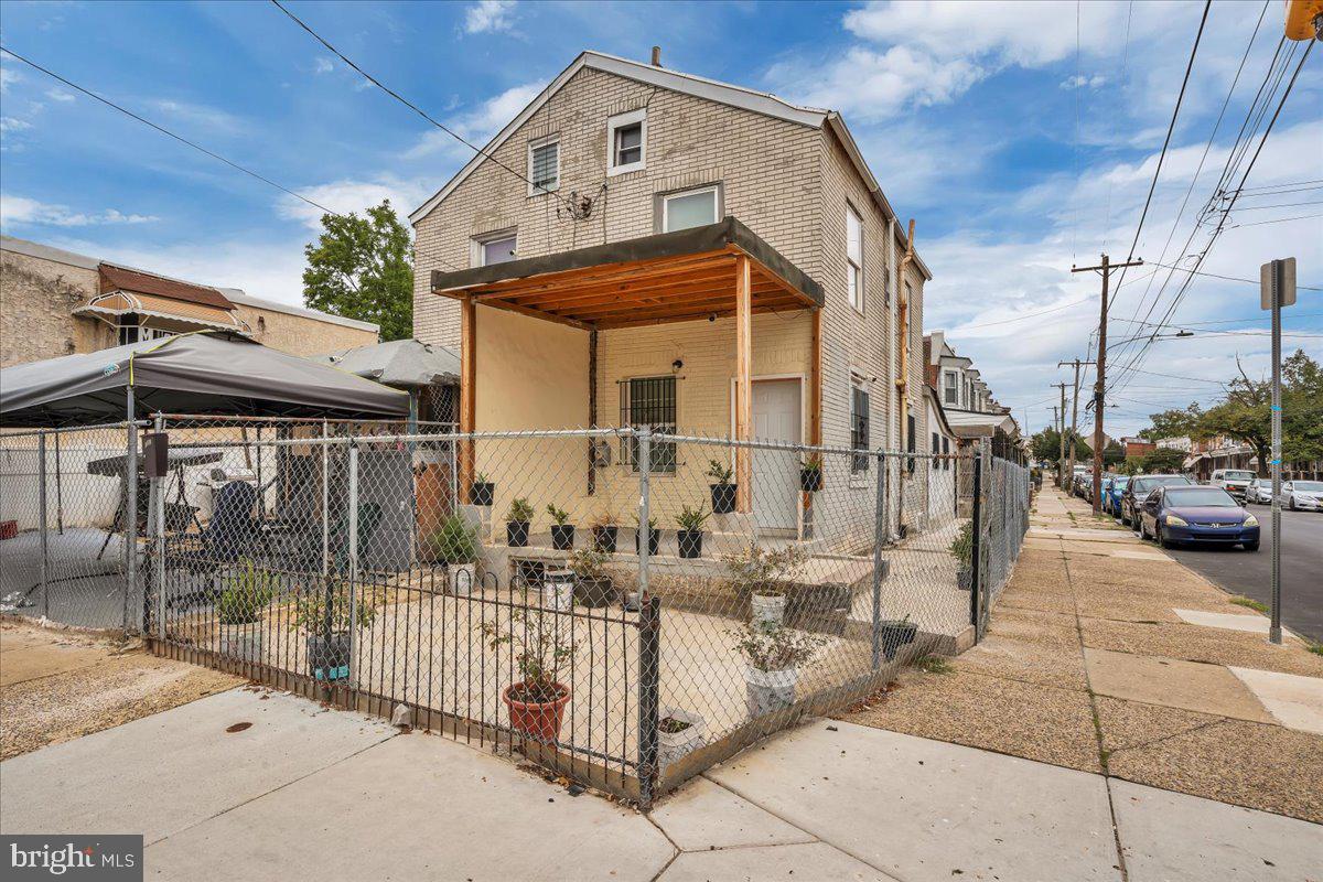 KENSINGTON - Residential