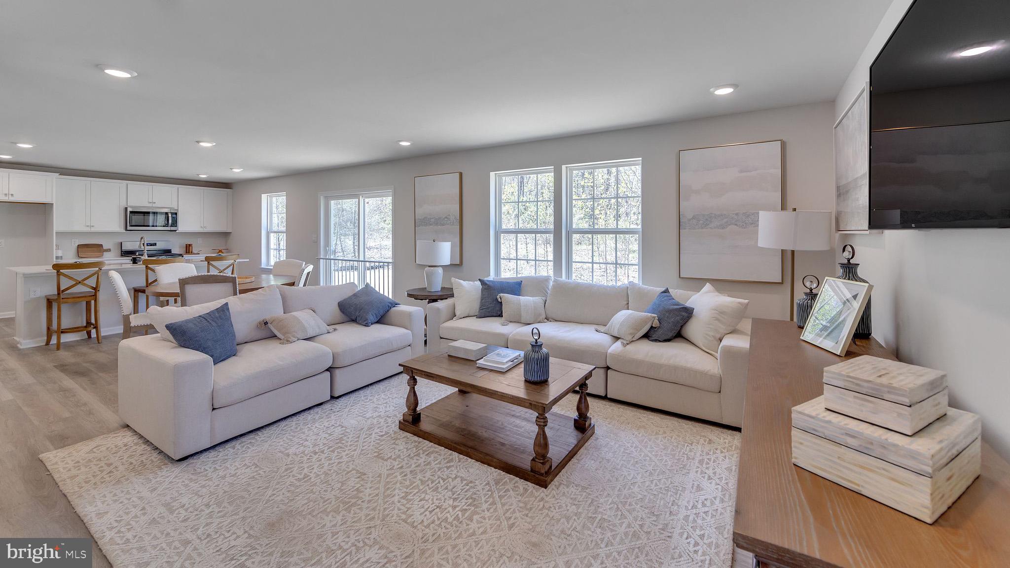 STRAWBERRY FIELDS - Residential