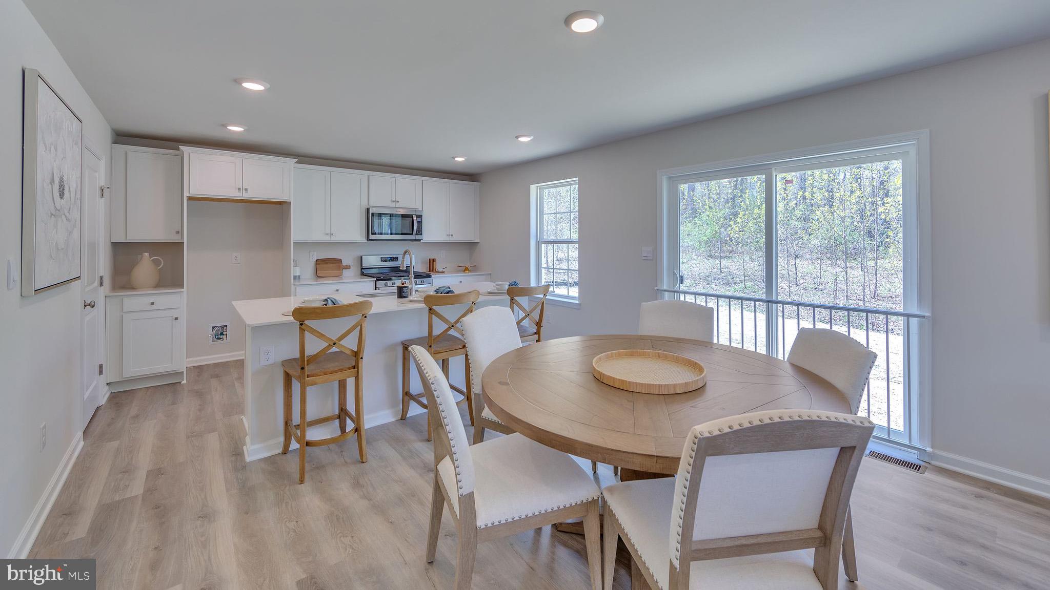 STRAWBERRY FIELDS - Residential