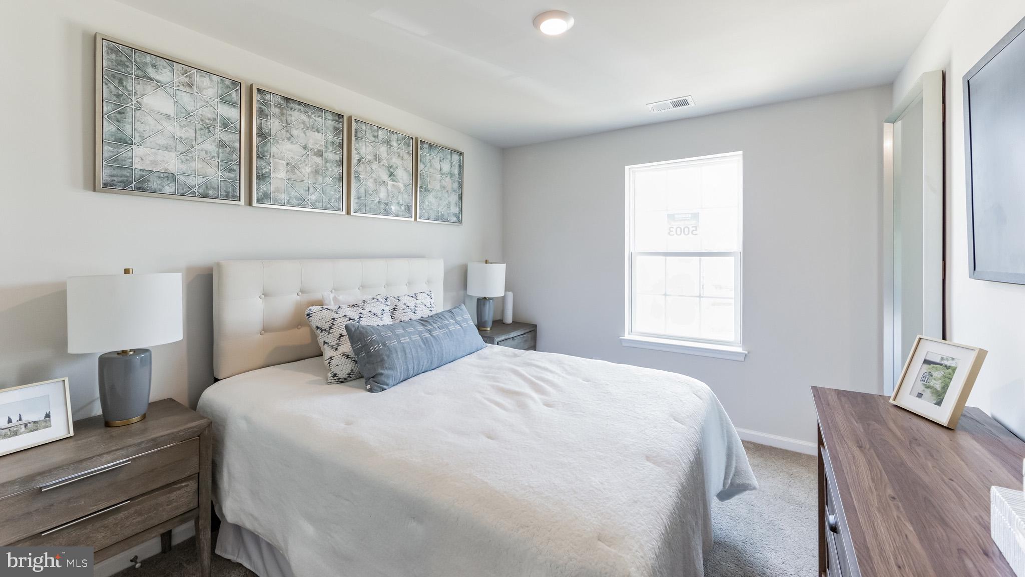 STRAWBERRY FIELDS - Residential