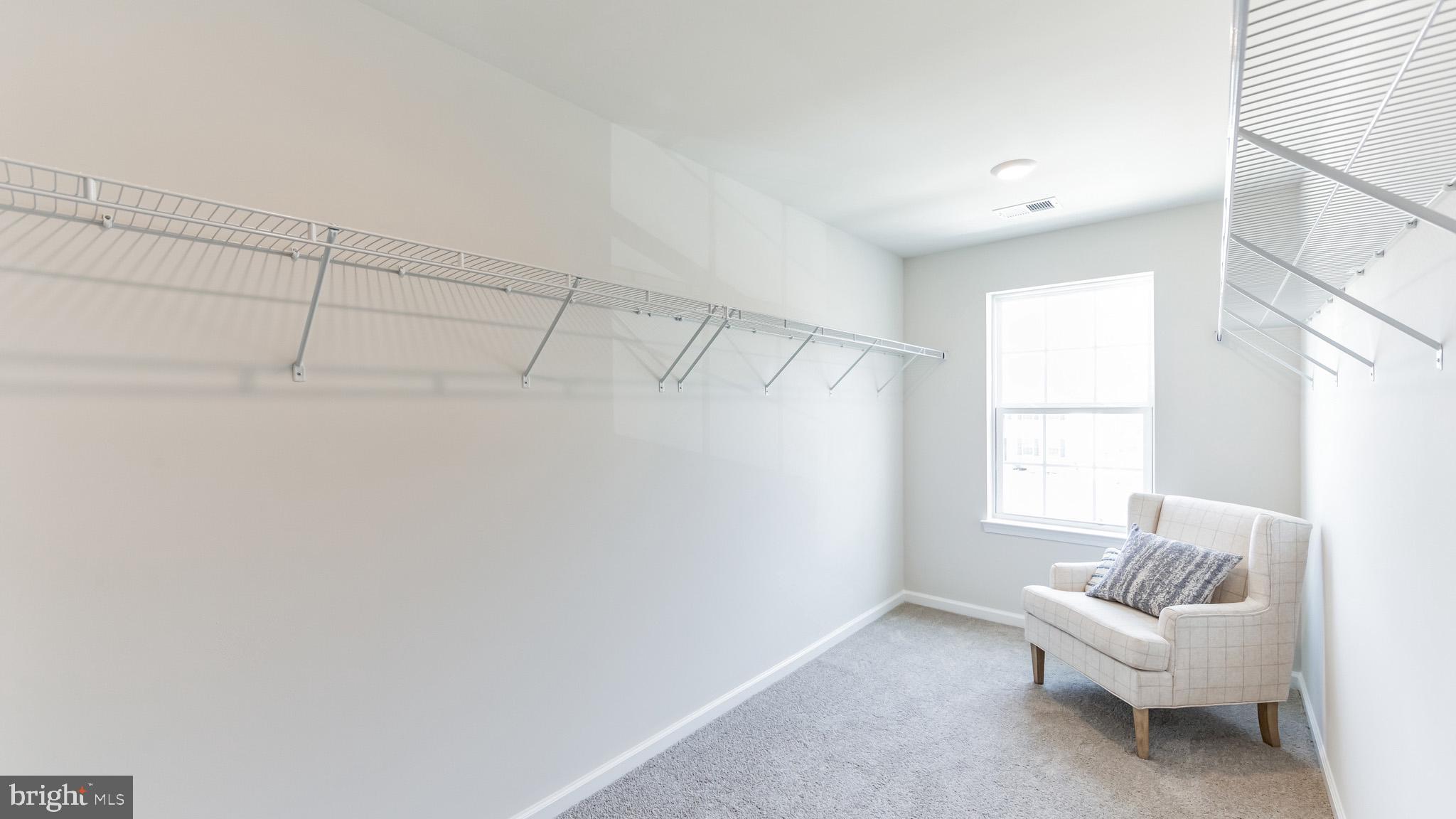 STRAWBERRY FIELDS - Residential