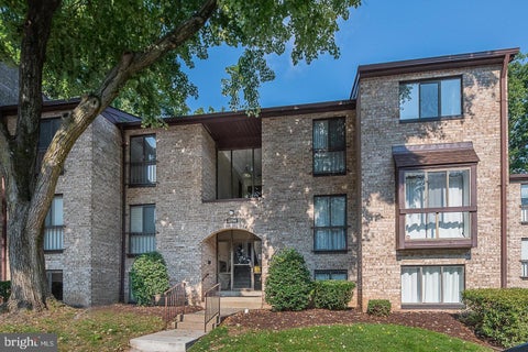Photo of 2014 Colts Neck Road #21B, RESTON, VA 20191 (MLS # VAFX2339654)