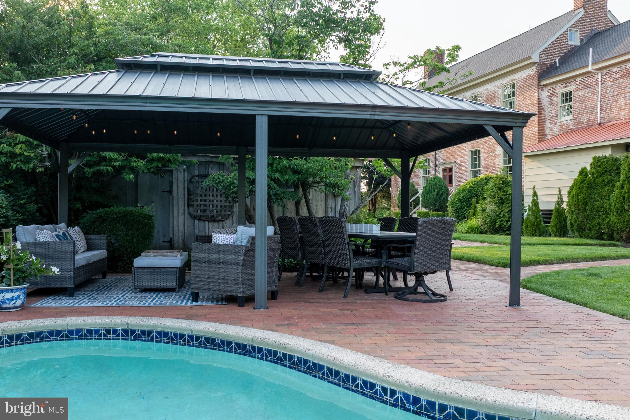 CENTREVILLE - Residential