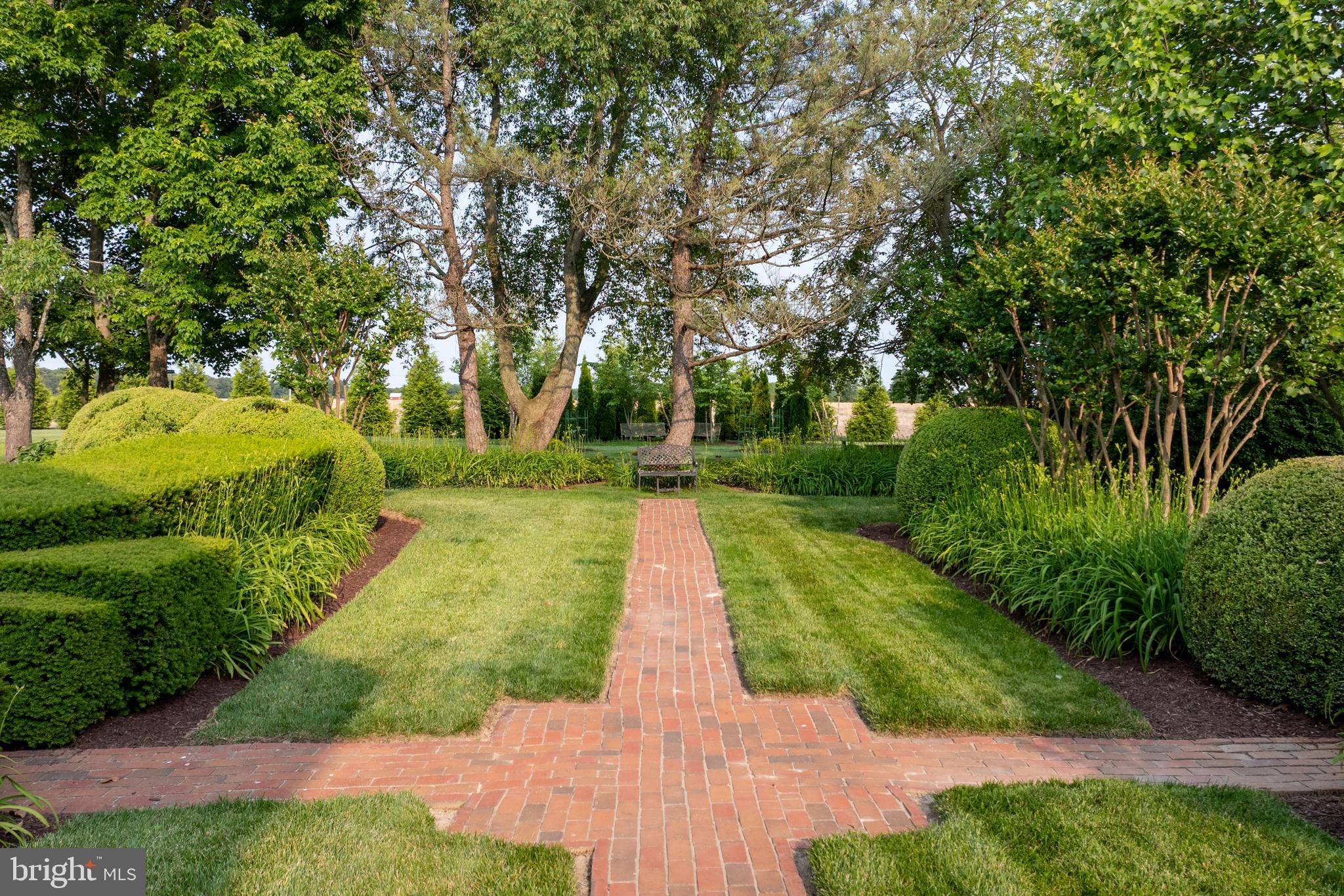 CENTREVILLE - Residential