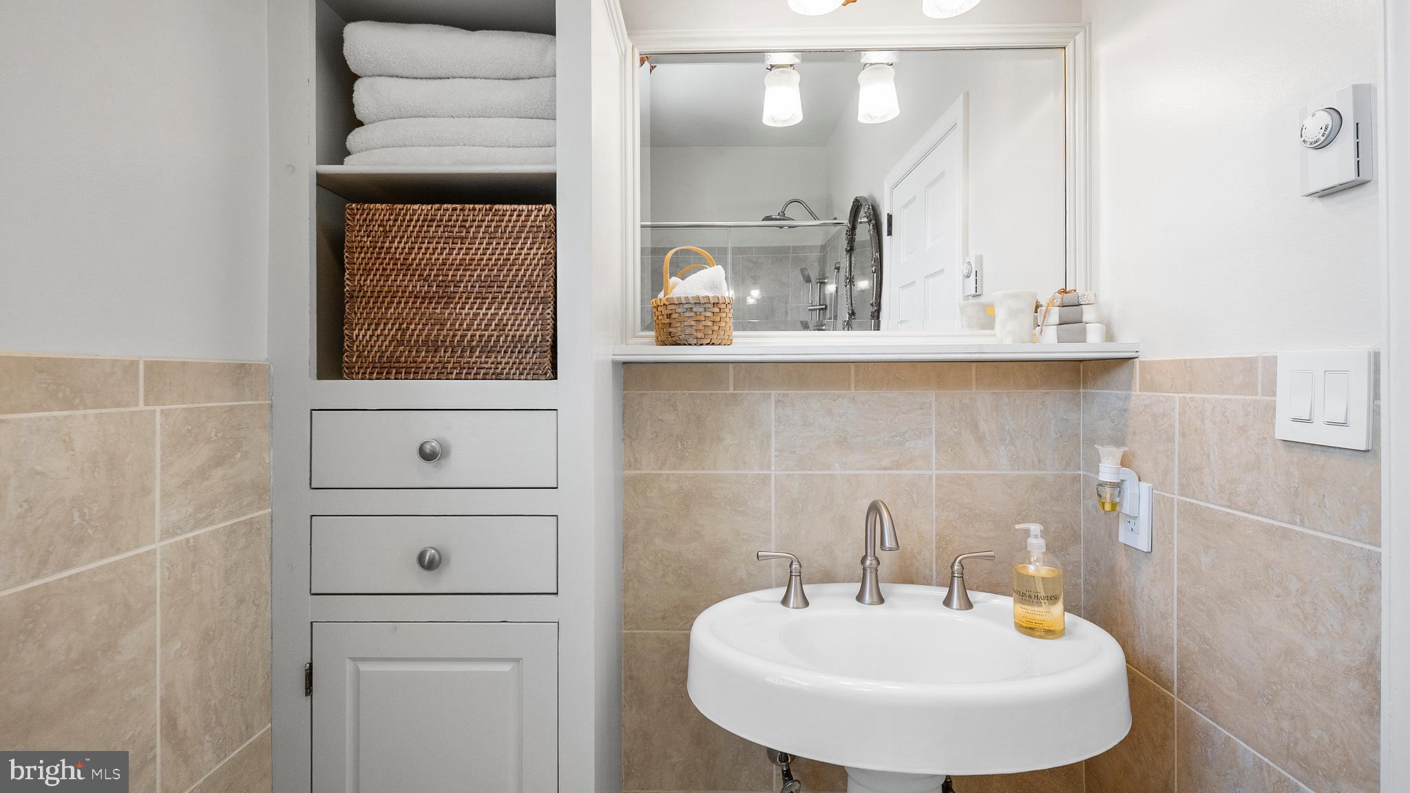 CENTREVILLE - Residential