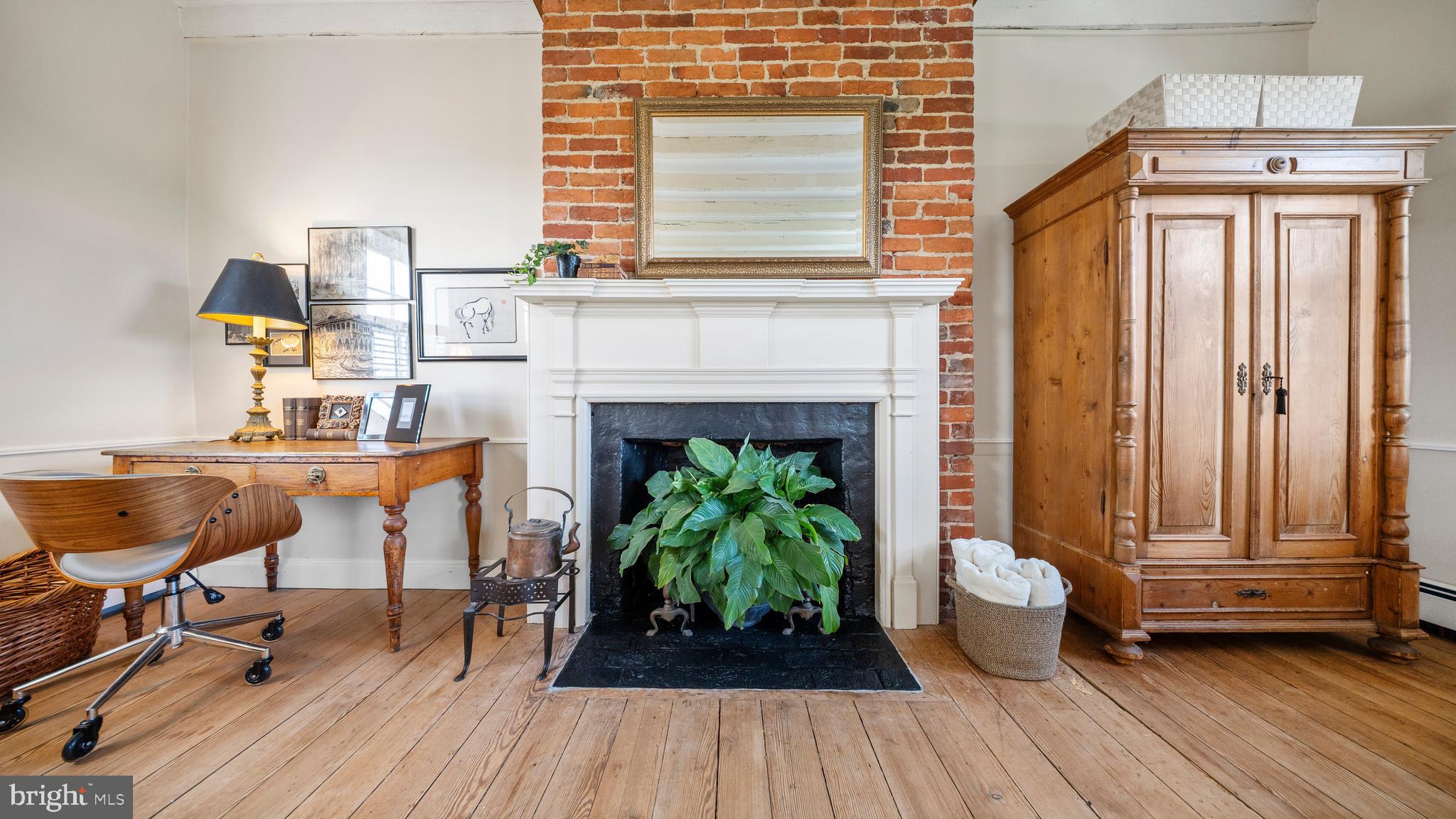 CENTREVILLE - Residential