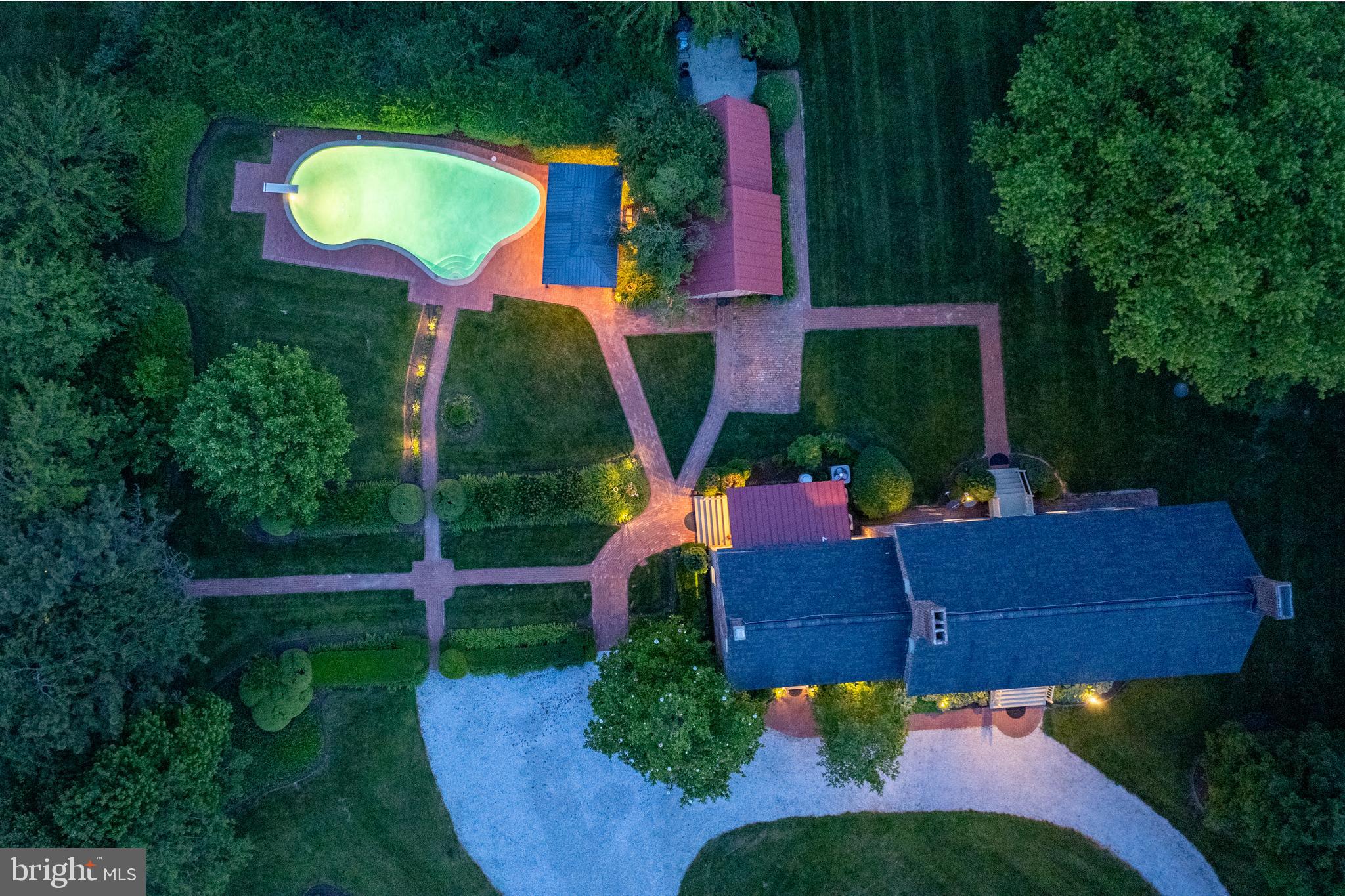 CENTREVILLE - Residential