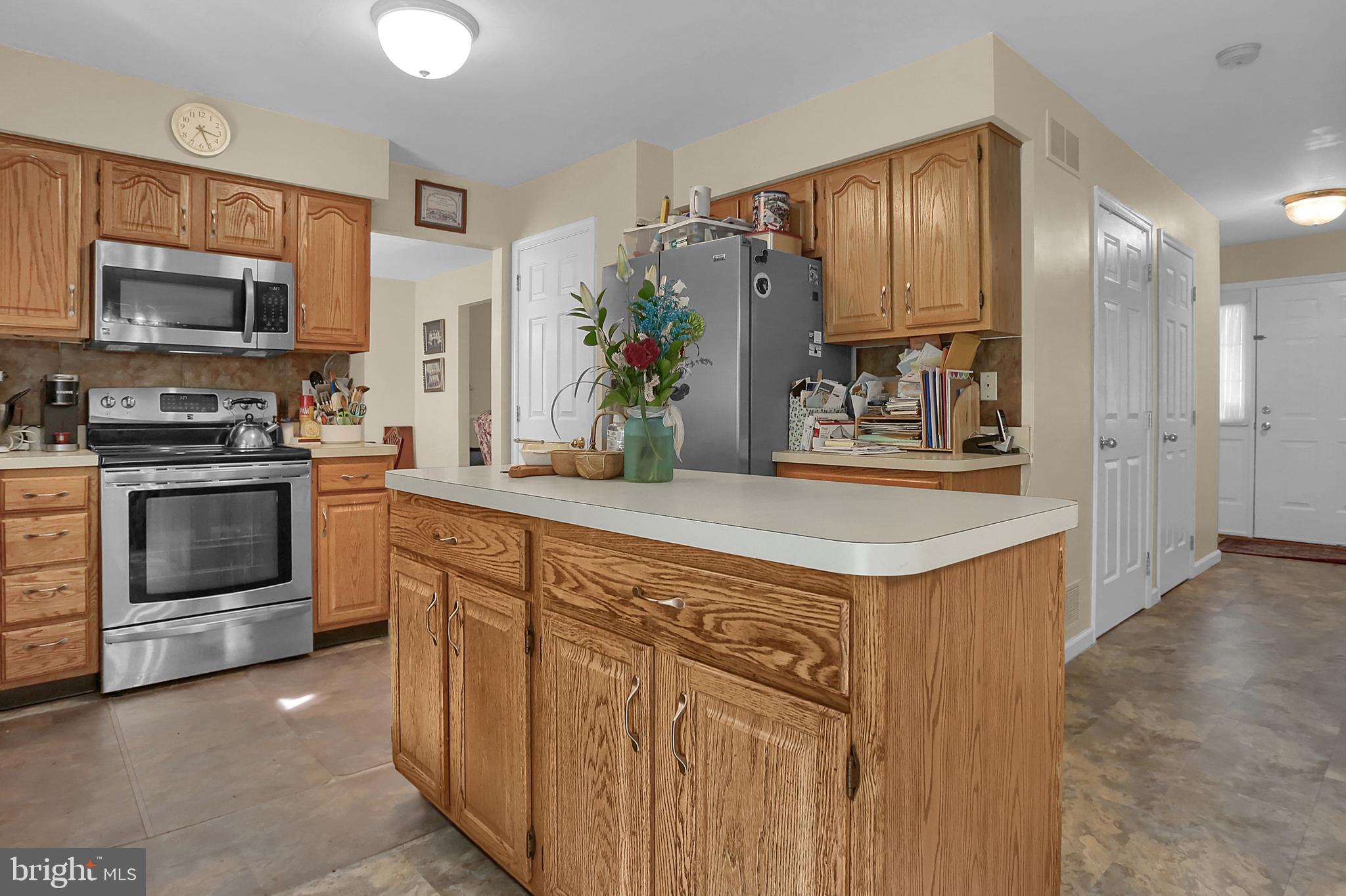 FAIRWAY HILLS - Residential