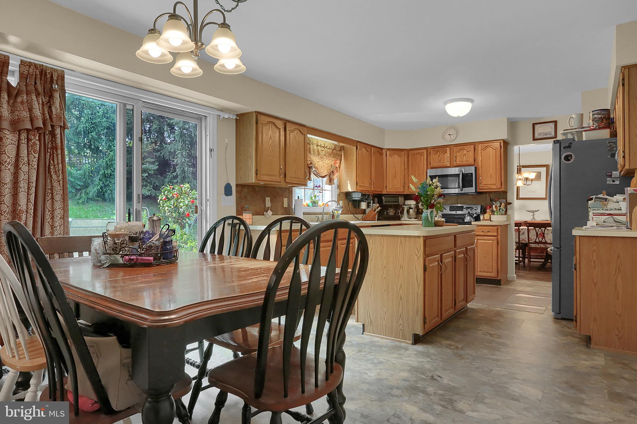 FAIRWAY HILLS - Residential