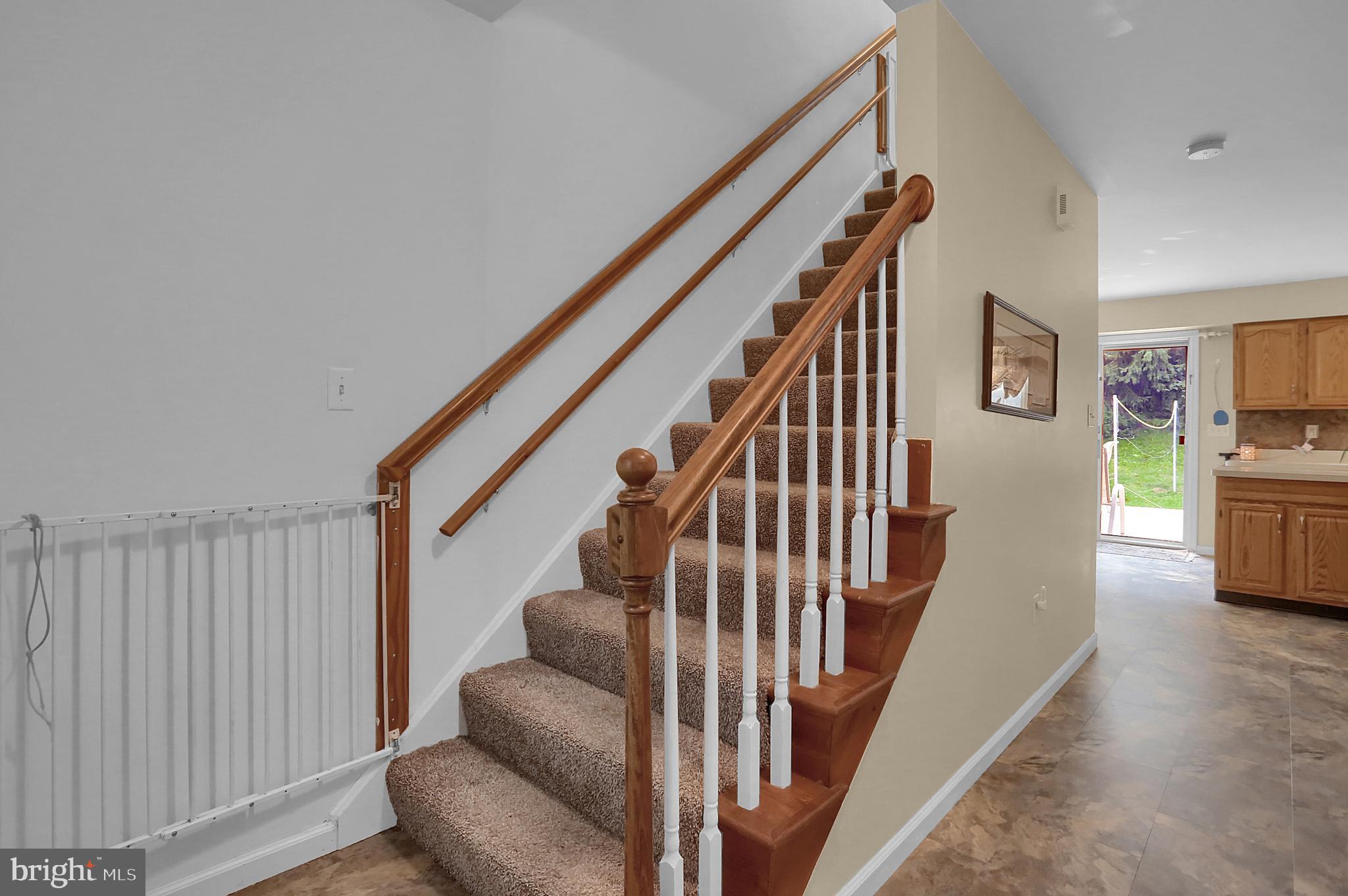 FAIRWAY HILLS - Residential