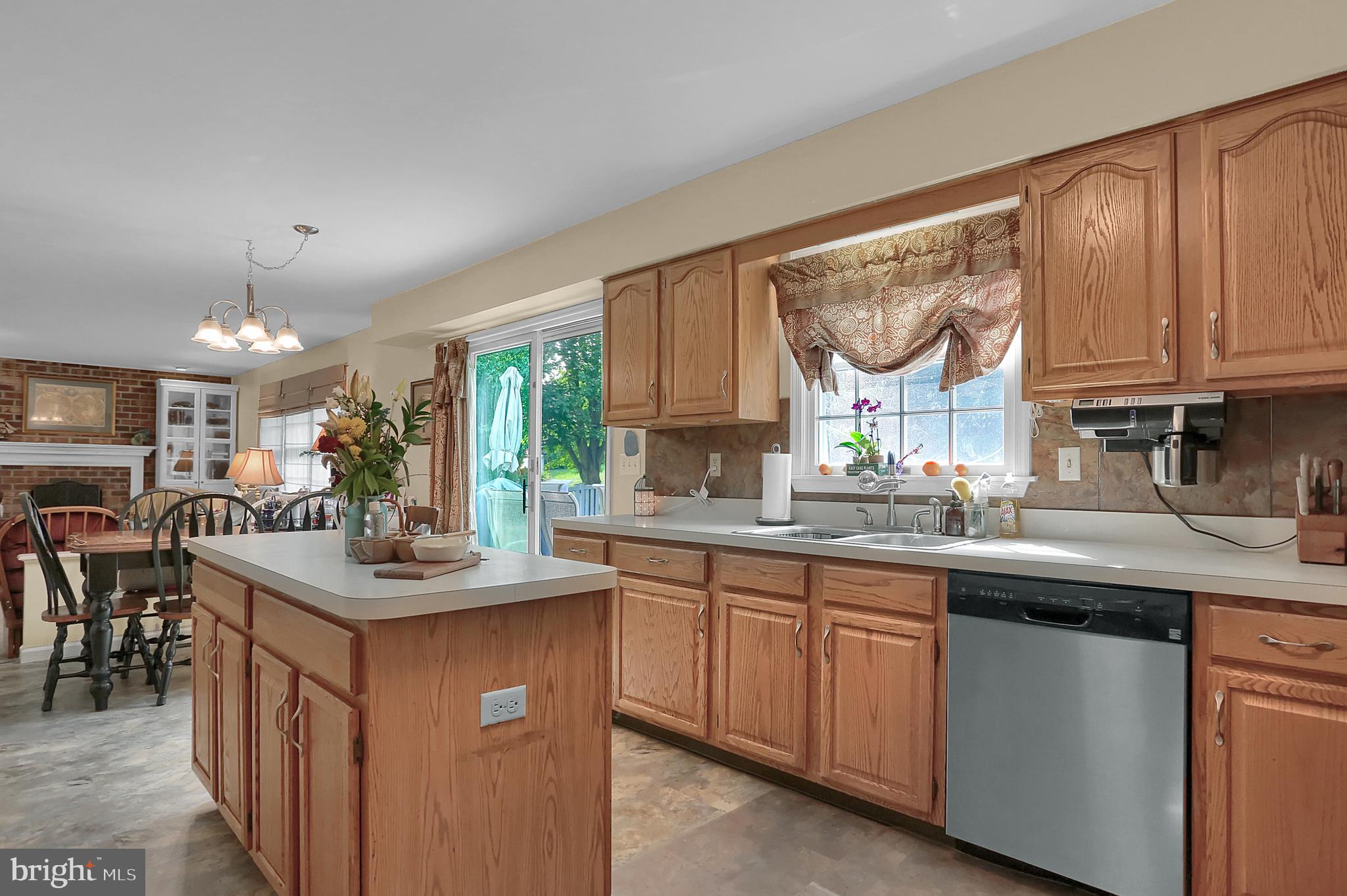 FAIRWAY HILLS - Residential