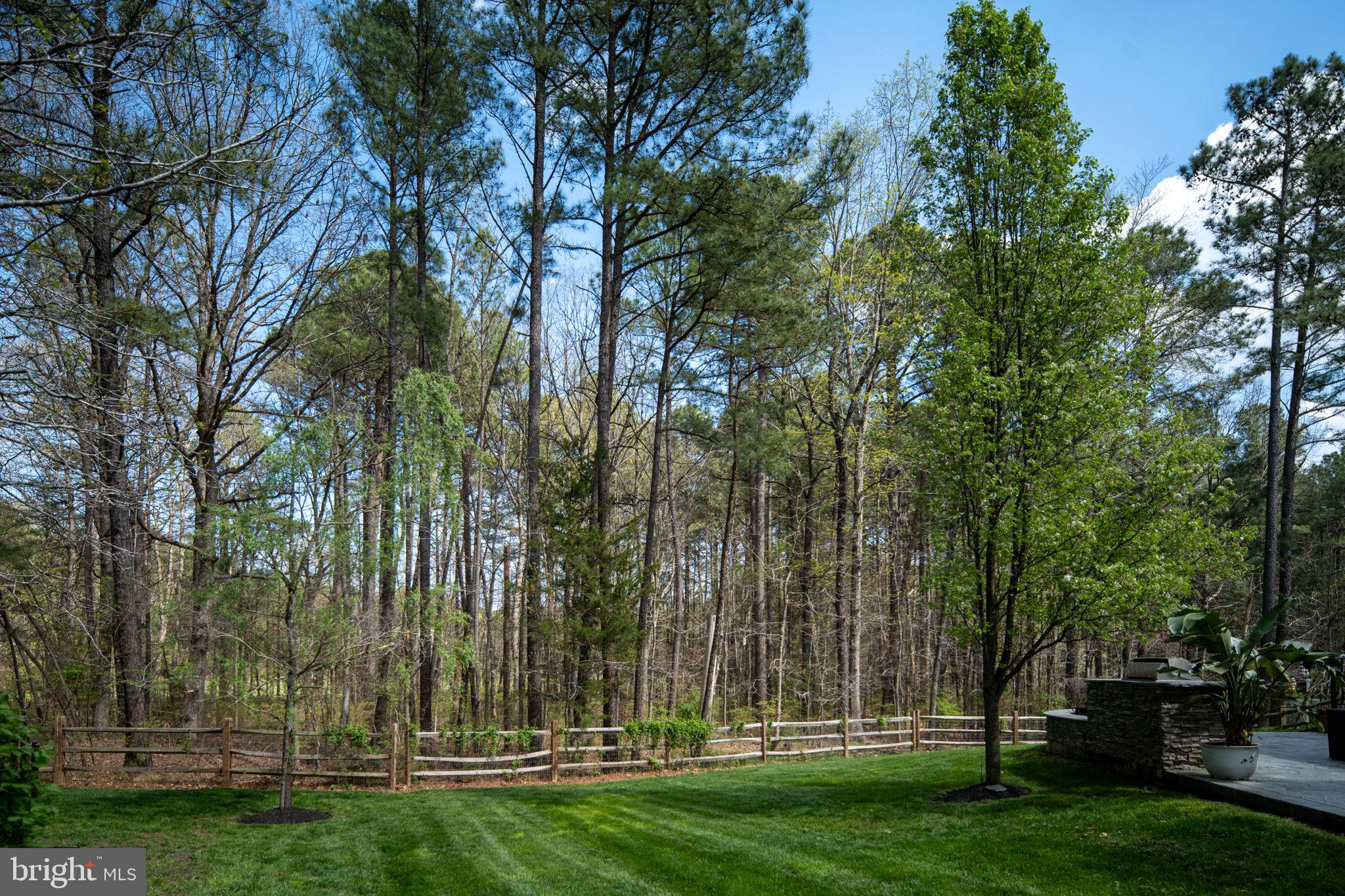 FAWN LAKE - Residential