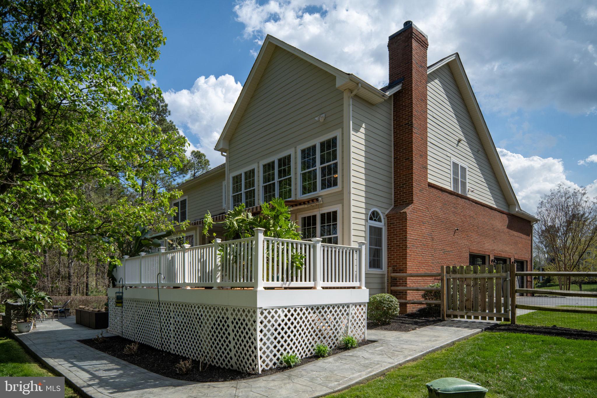 FAWN LAKE - Residential