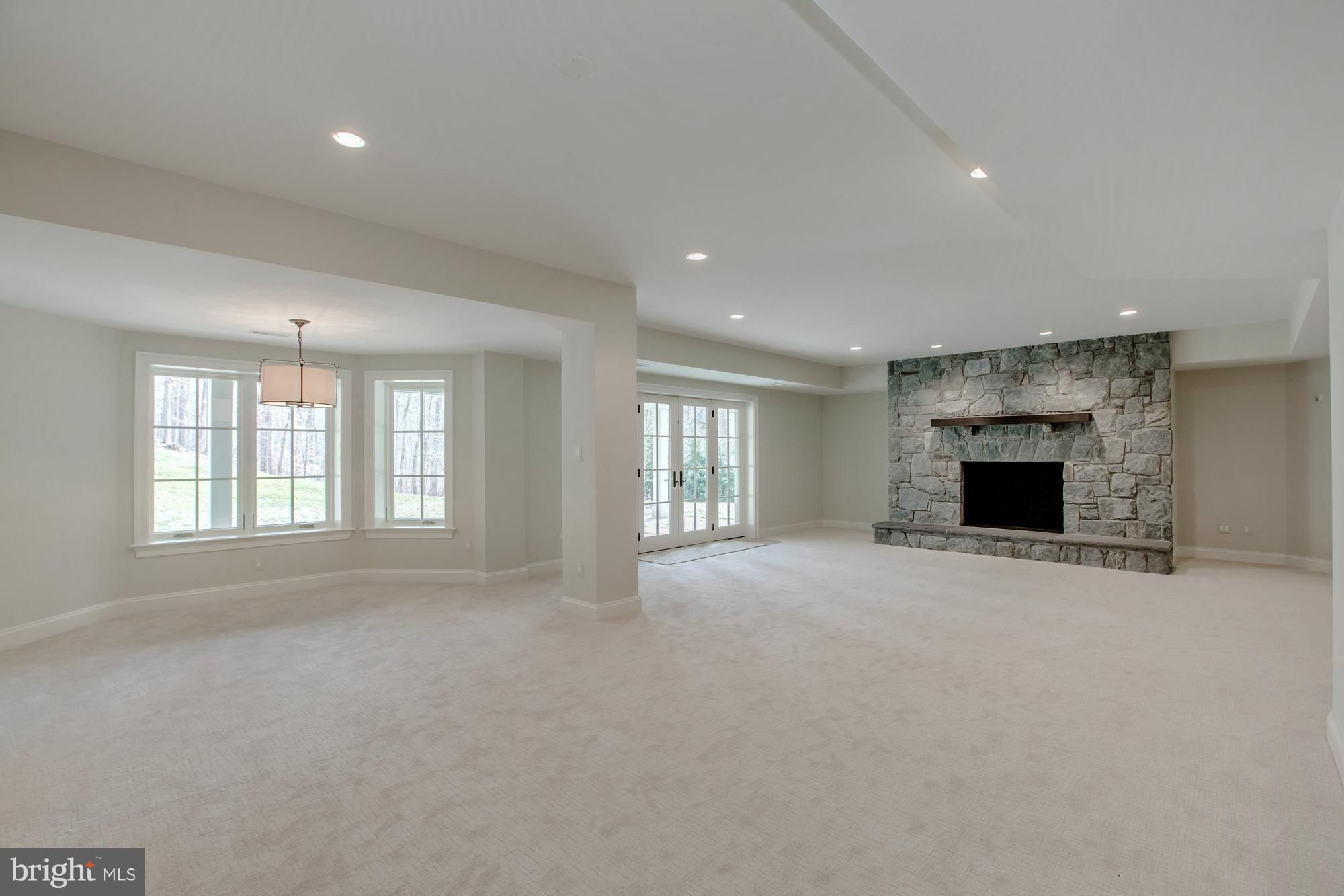LANGLEY FOREST - Residential Lease