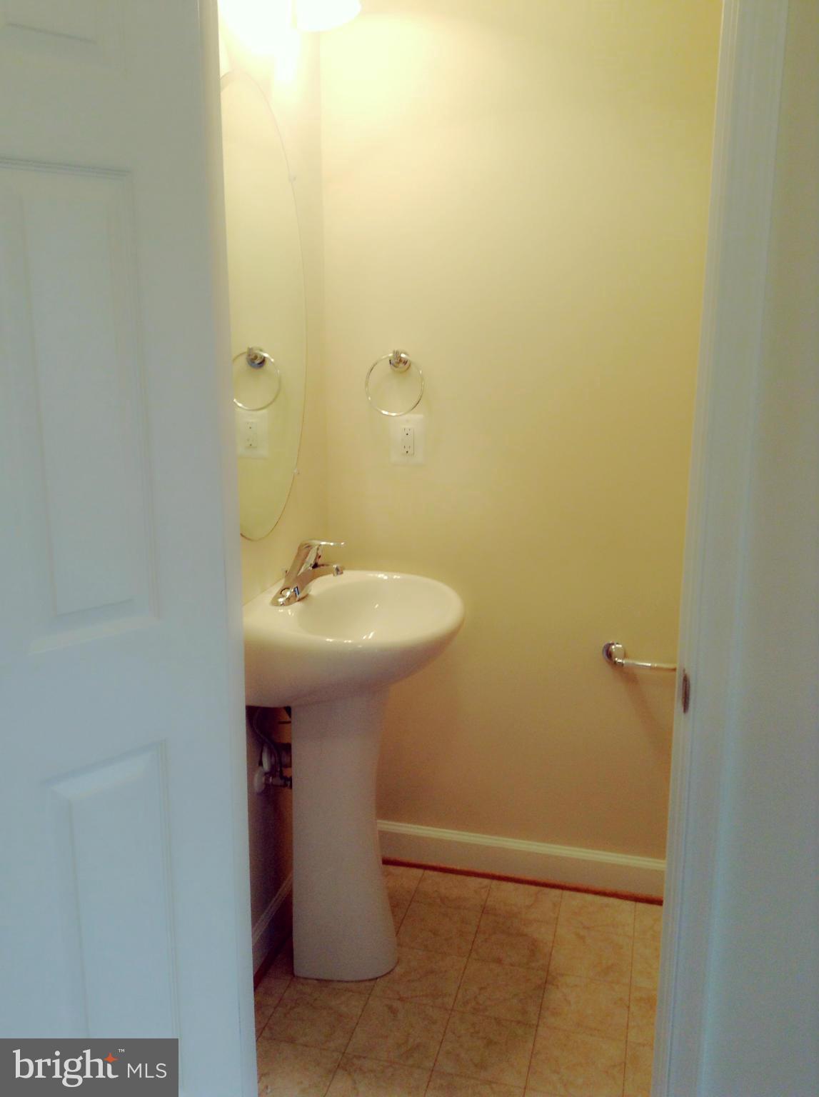 OAK TREE LANDING - Residential