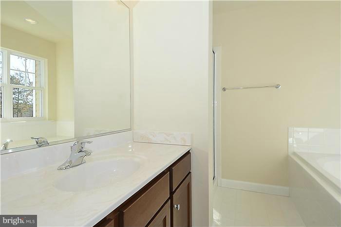 OAK TREE LANDING - Residential