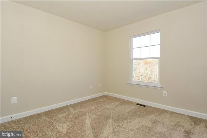 OAK TREE LANDING - Residential