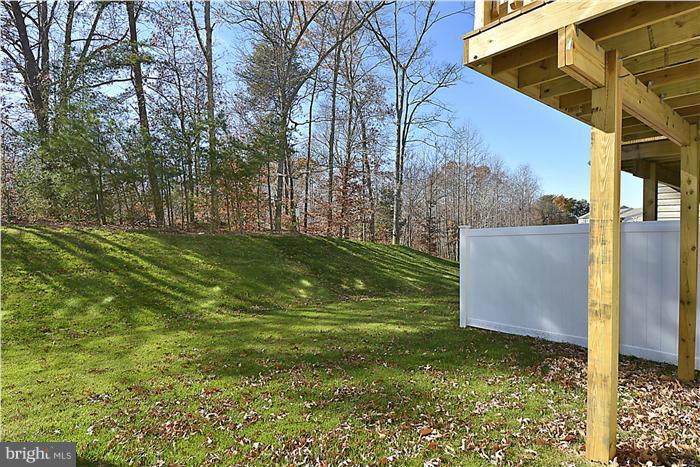 OAK TREE LANDING - Residential