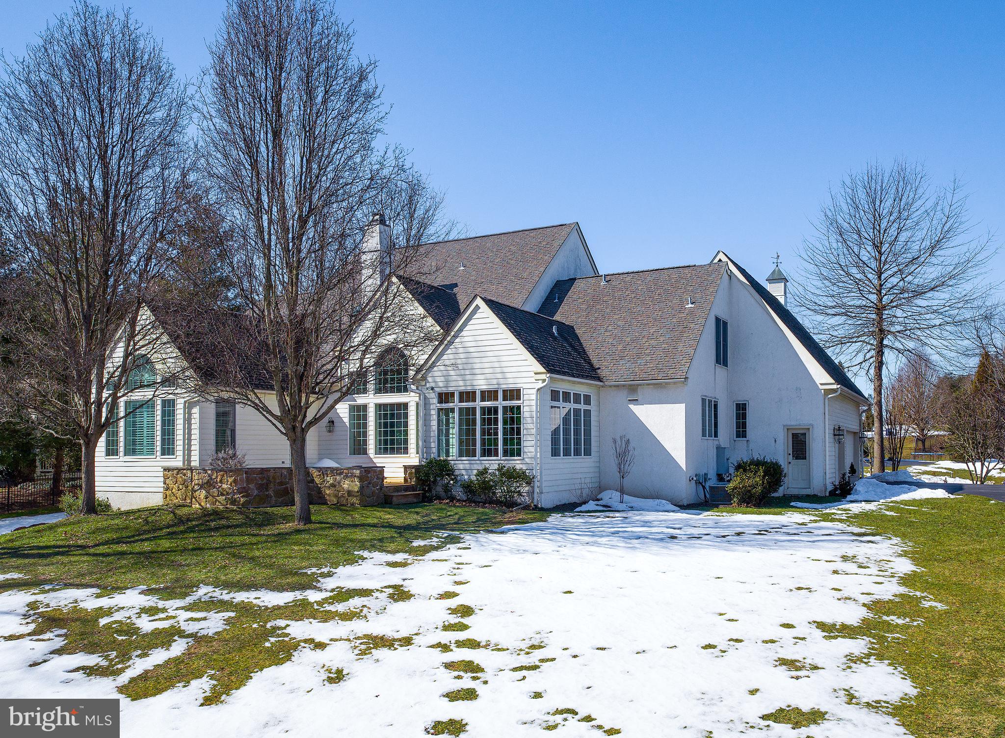 WHITEGATE - Residential