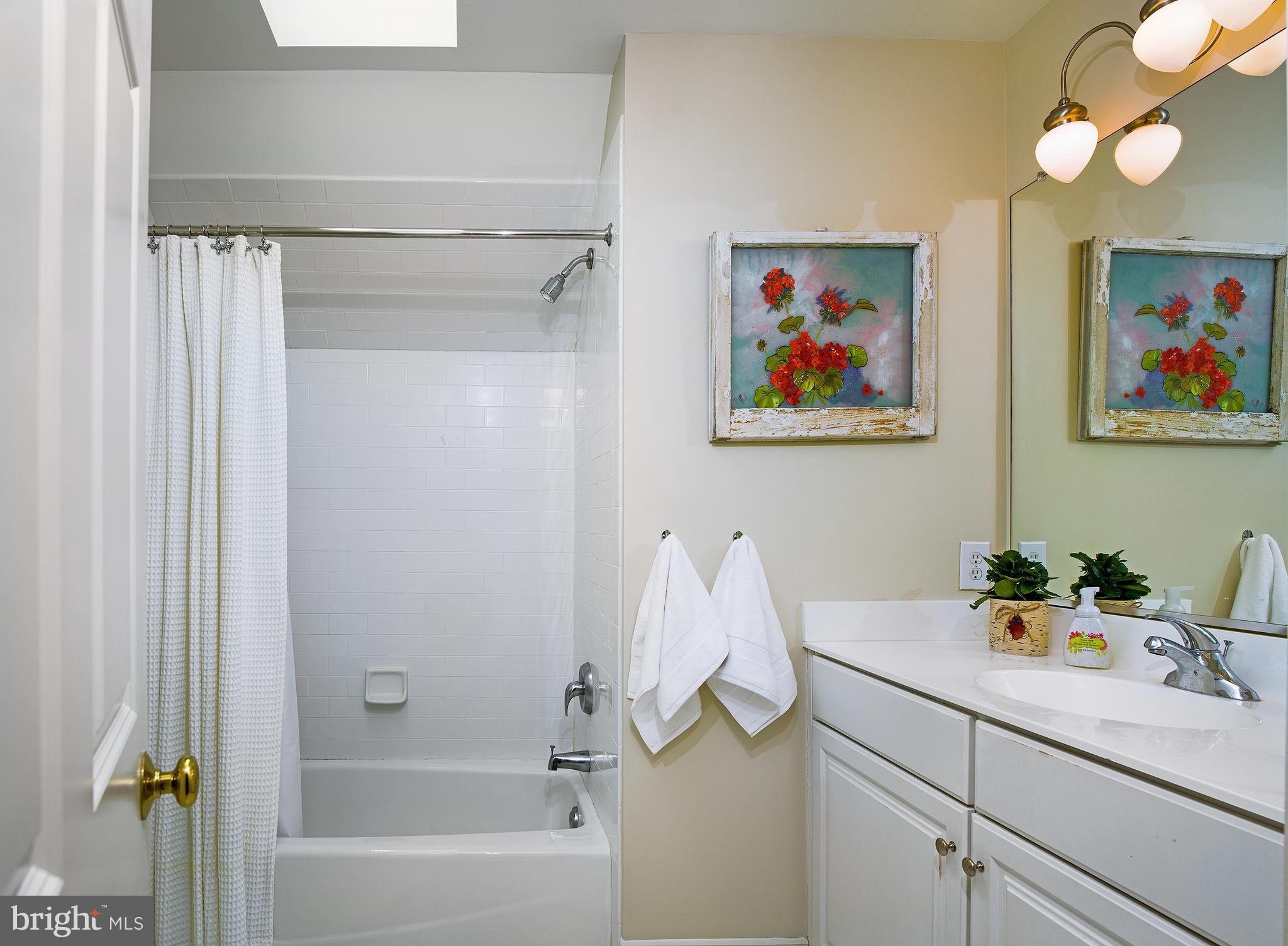 WHITEGATE - Residential