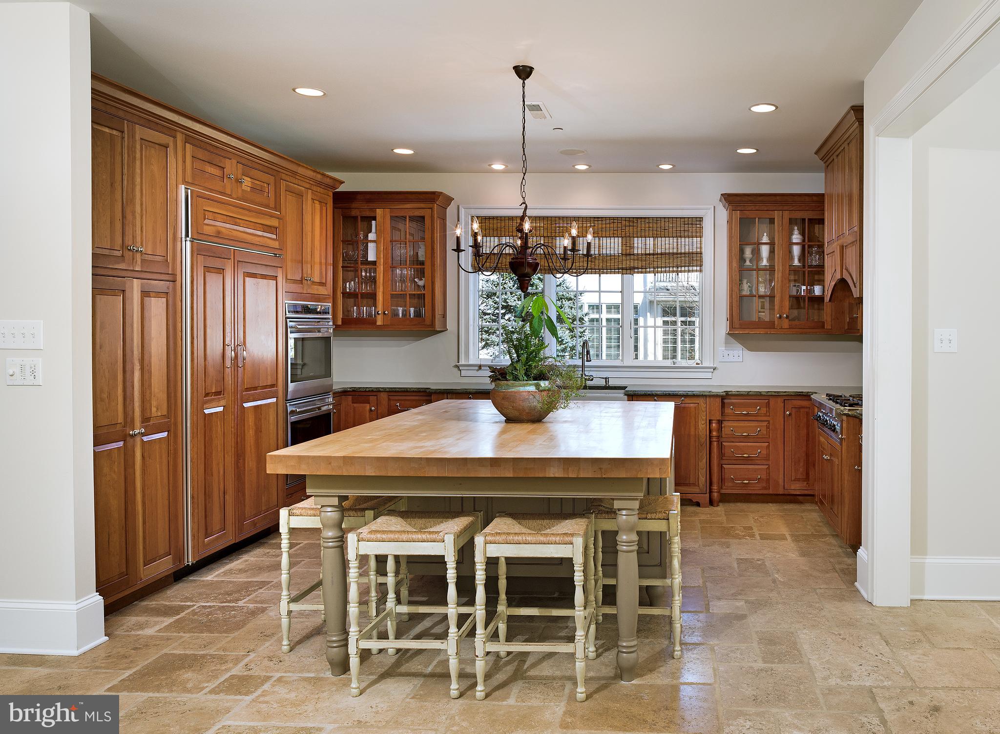 WHITEGATE - Residential