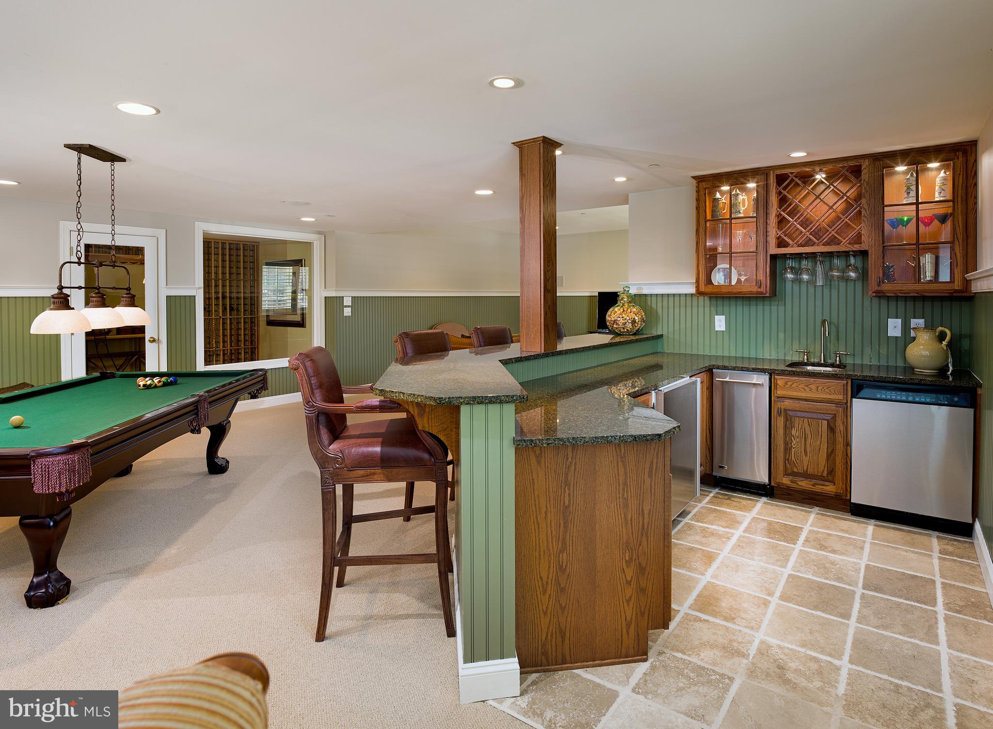 WHITEGATE - Residential