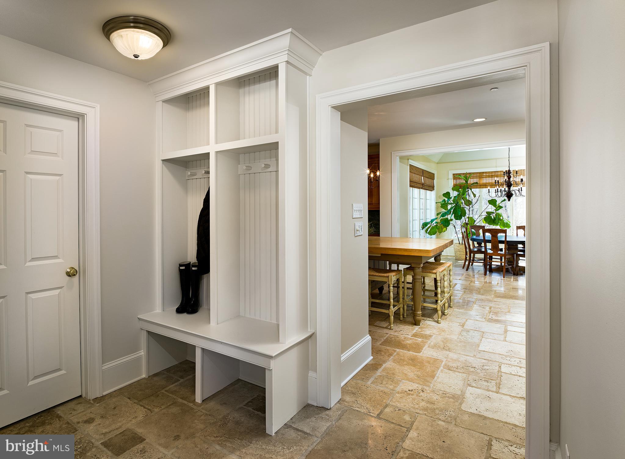 WHITEGATE - Residential