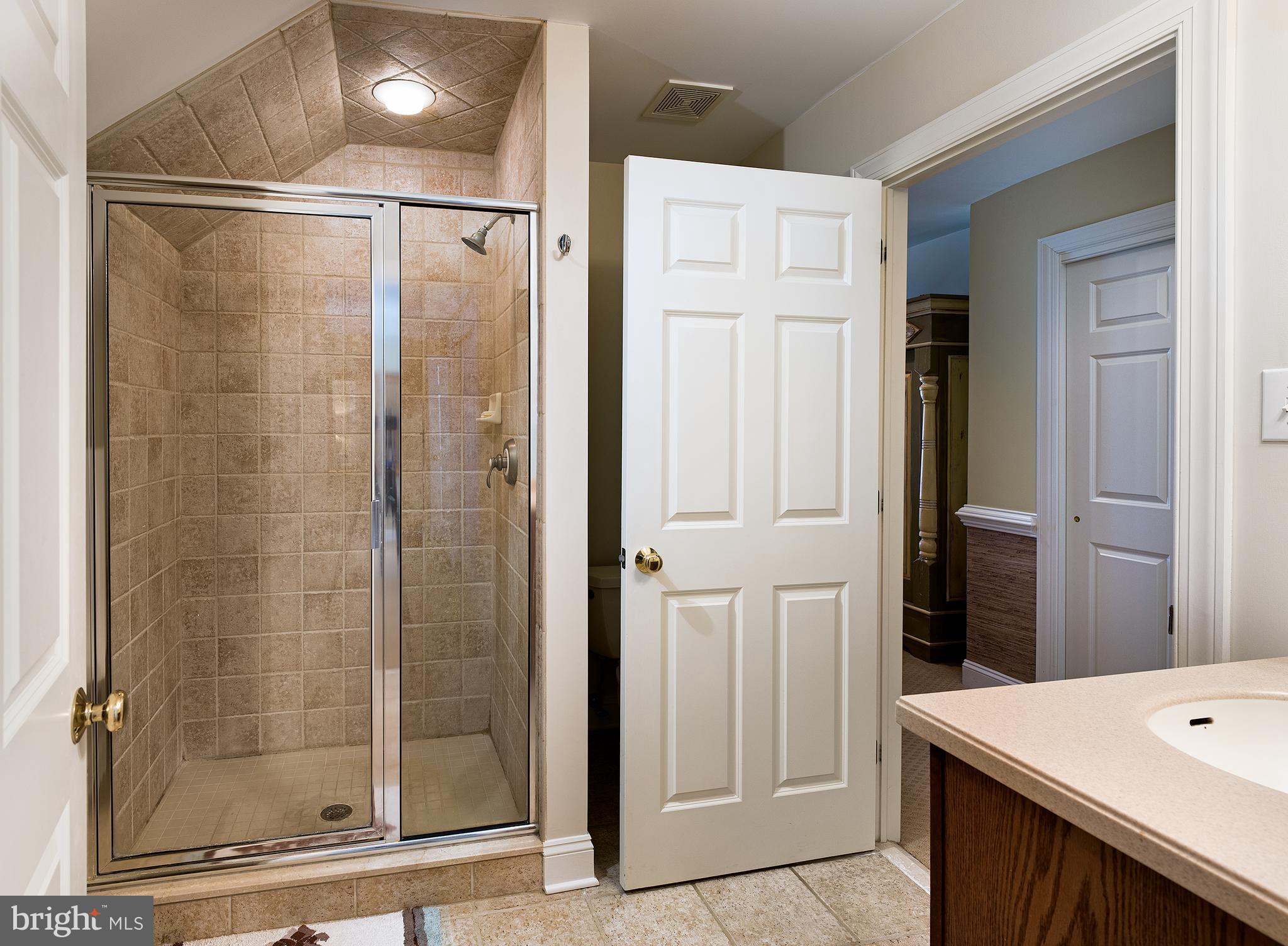 WHITEGATE - Residential