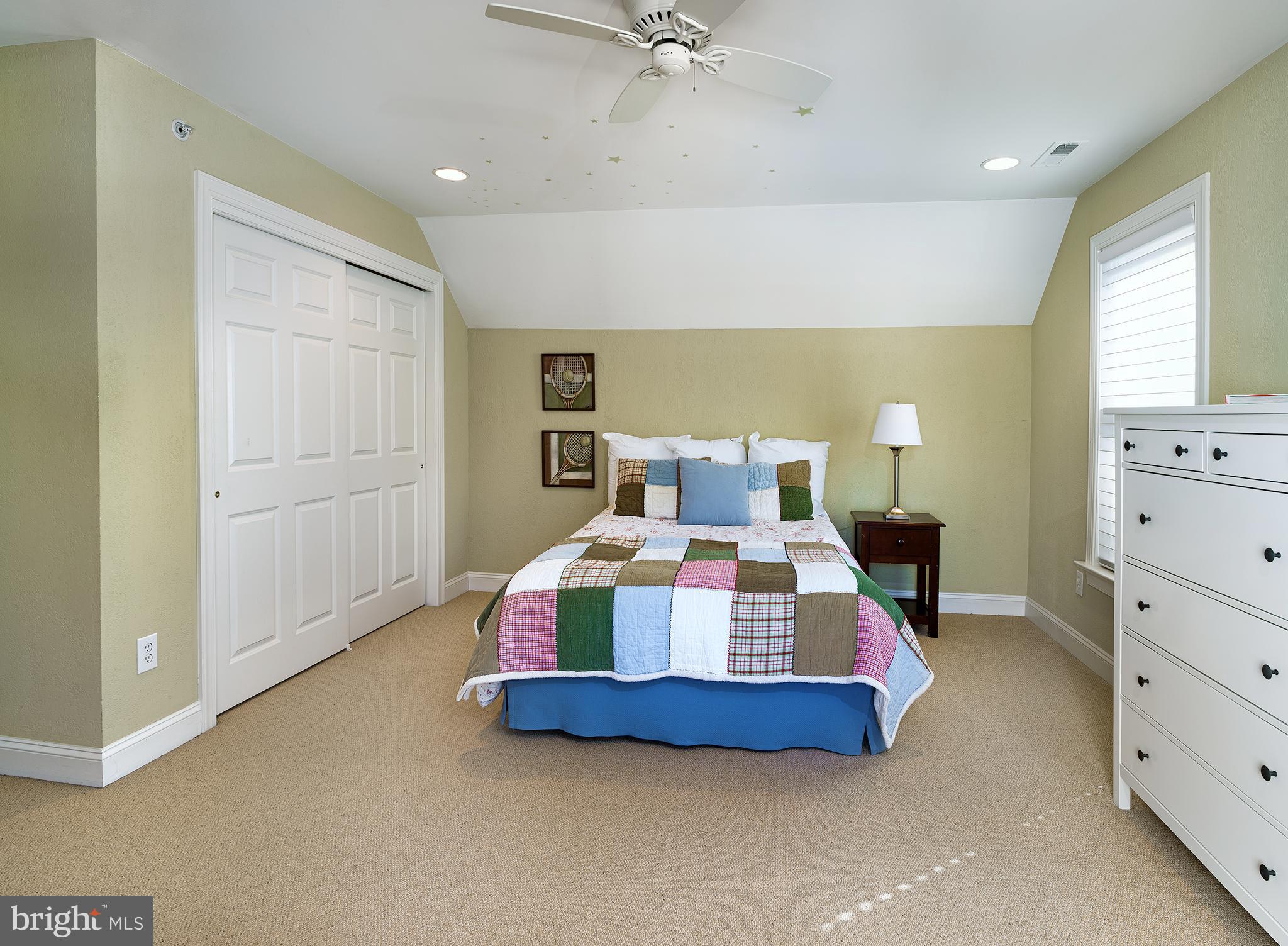 WHITEGATE - Residential