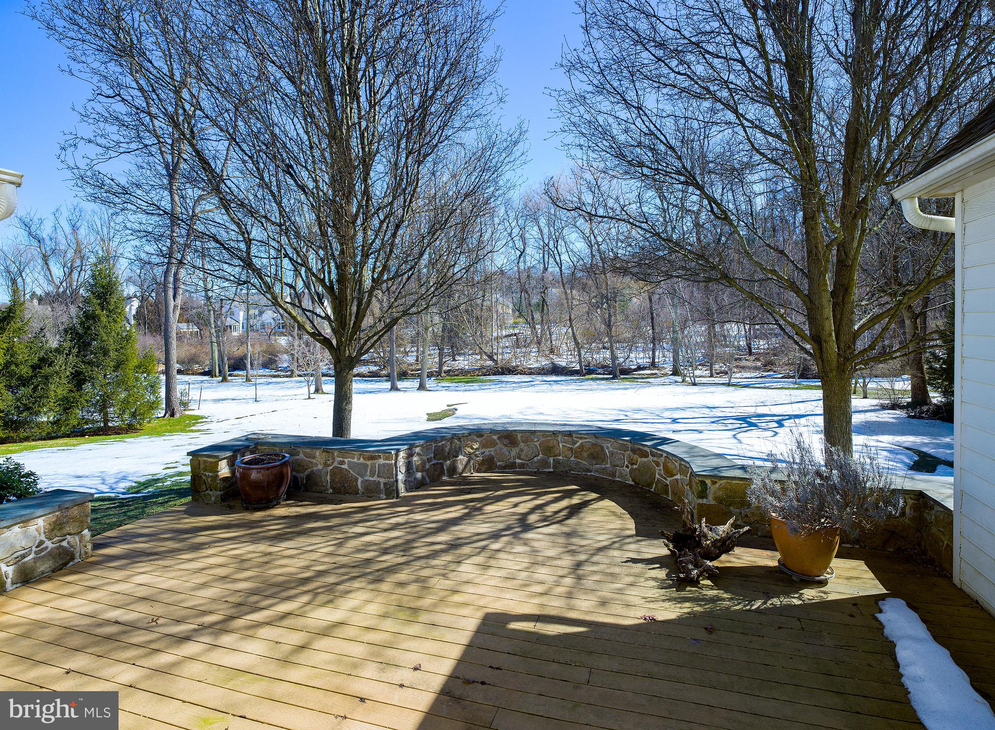 WHITEGATE - Residential