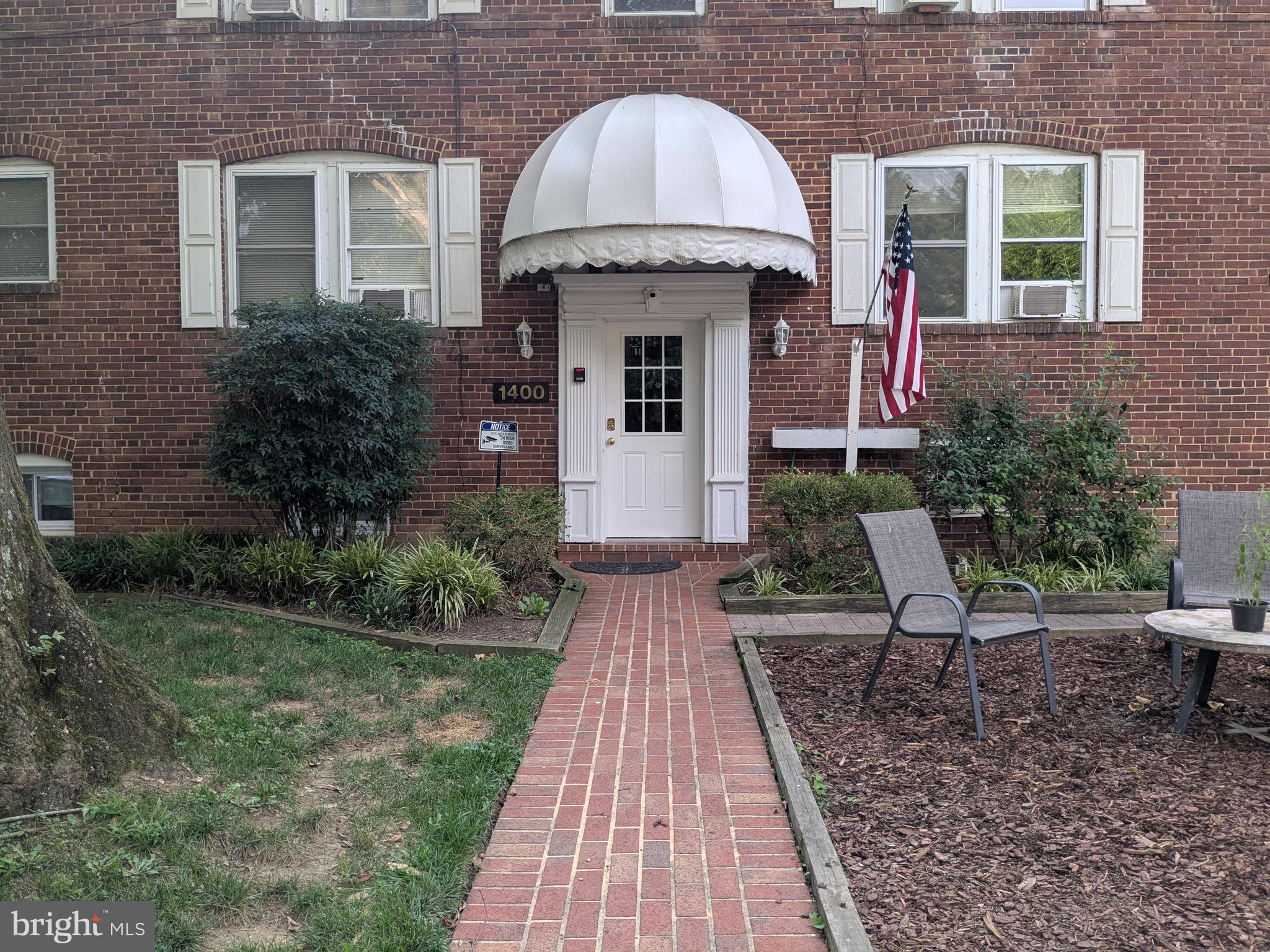 1400 N KENILWORTH STREET 4