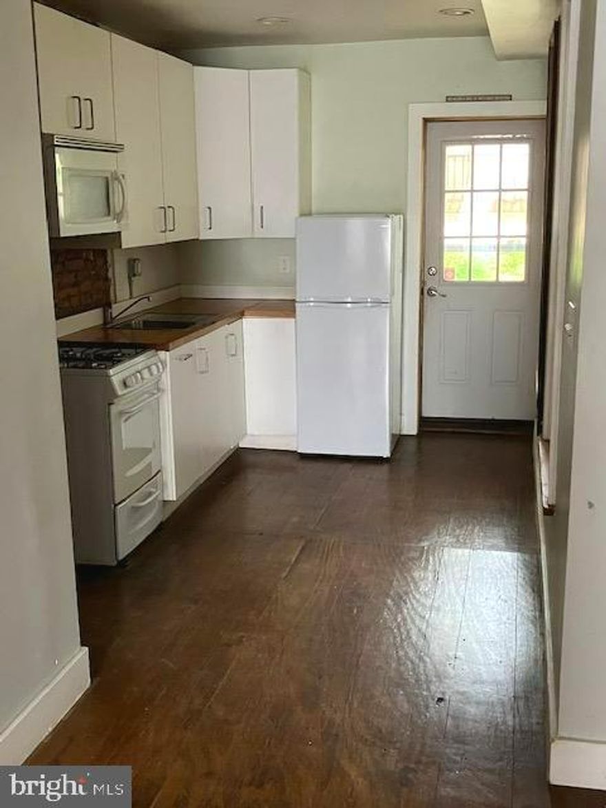 Charming one-bedroom home in the heart of Brewerytown featuring hardwood floors, a nice kitchen, a beautiful marble-tiled bathroom, and a private backyard perfect for relaxing or entertaining. An unfinished basement provides extra storage as well as a washer and dryer.  Ideally located near Fairmount Park, Girard Ave shops, restaurants, and public transportation. Available for immediate occupancy. No cats and no smoking, please.