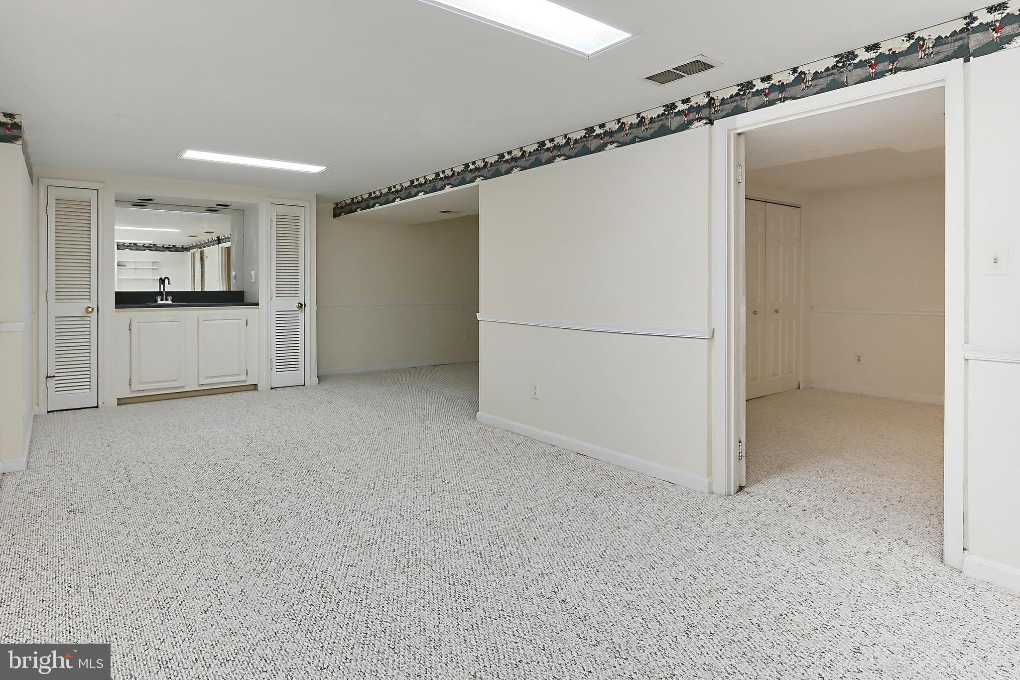 WILTON WOODS - Residential