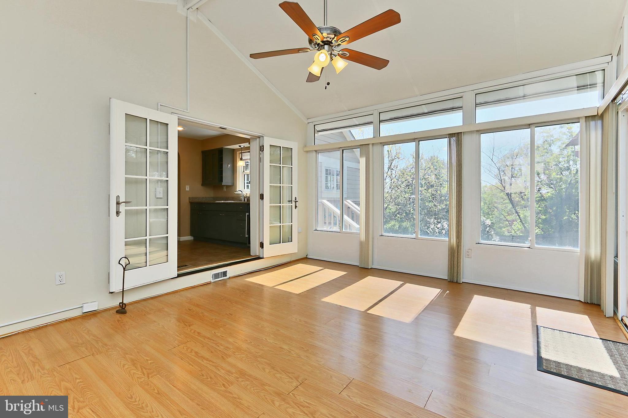 WILTON WOODS - Residential