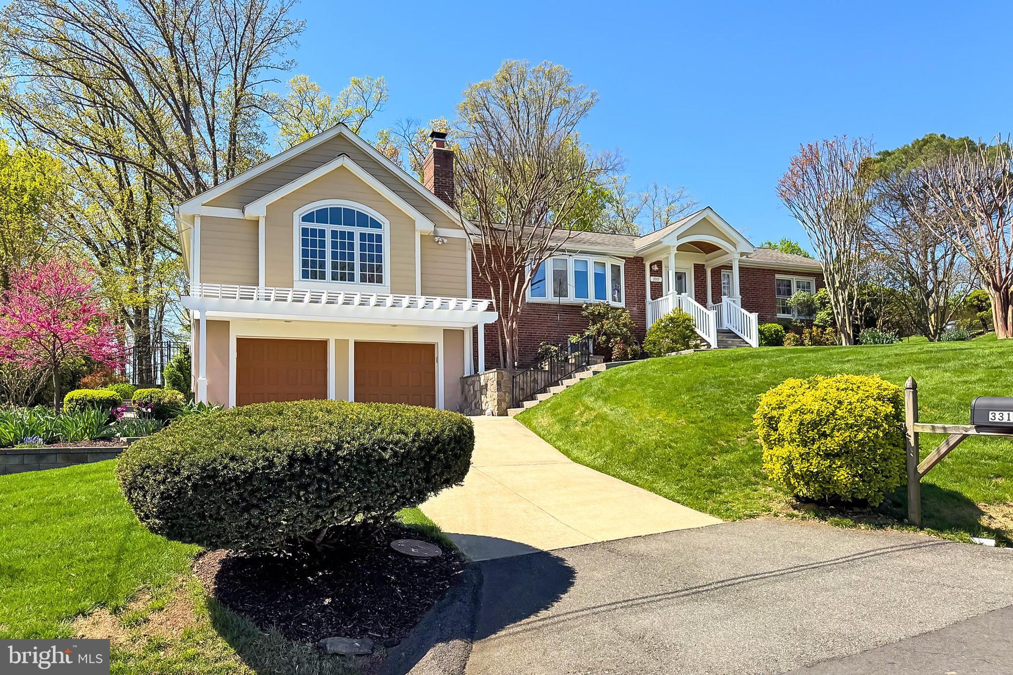 WILTON WOODS - Residential